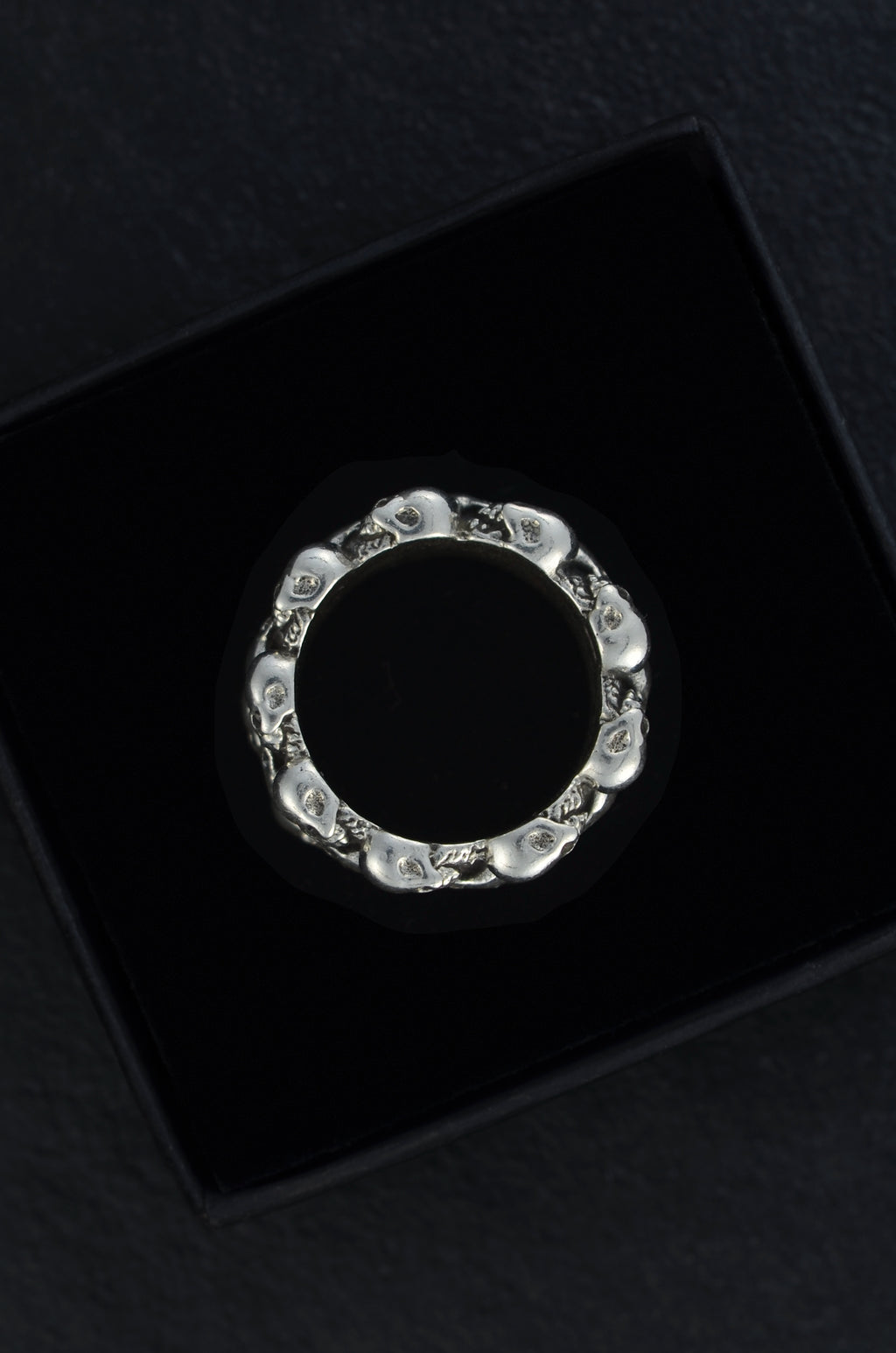 Totenschädelband Ring