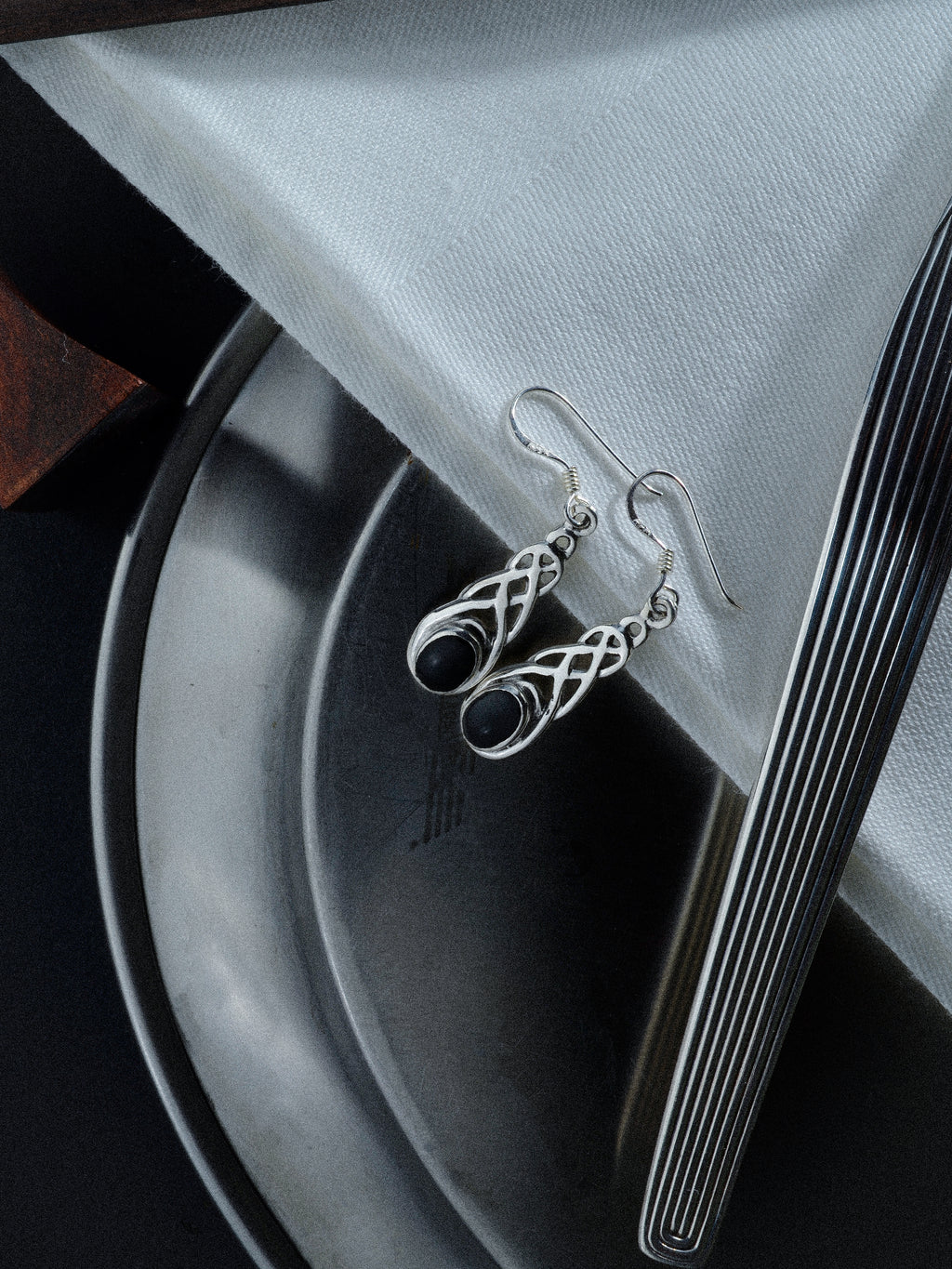 Ohrhänger „Alunara“ schwarz