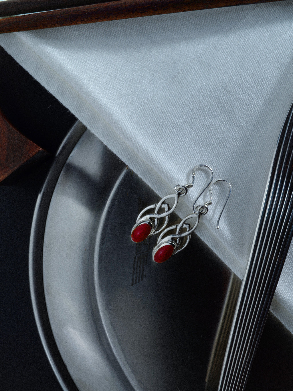 Ohrhänger „Selvar“ rot