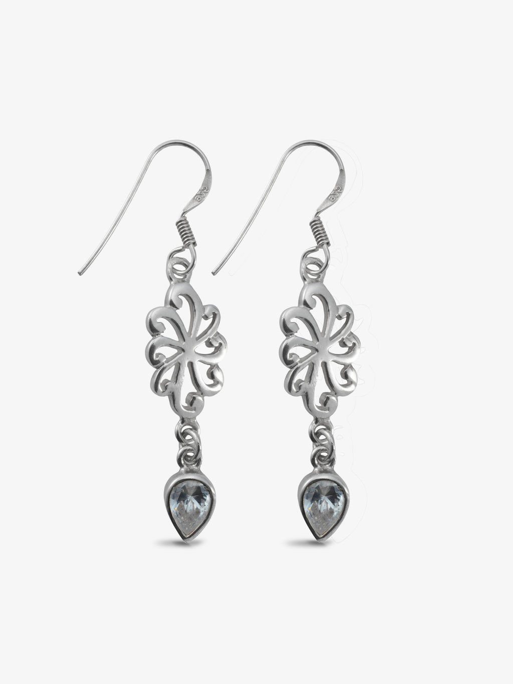 Ohrhänger „Ametra“ klar