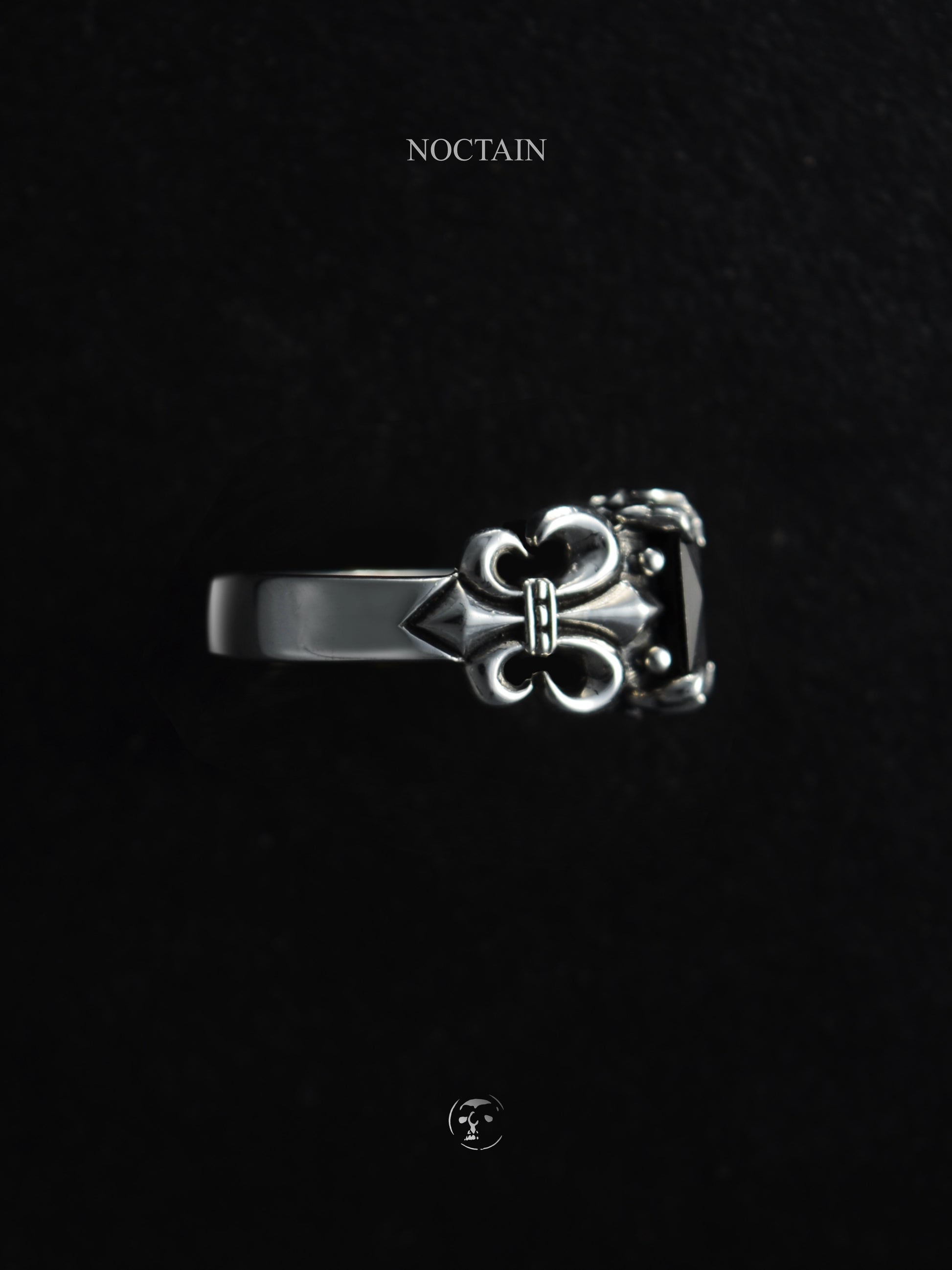 Baranka Fleur de Lis- Biker Ring