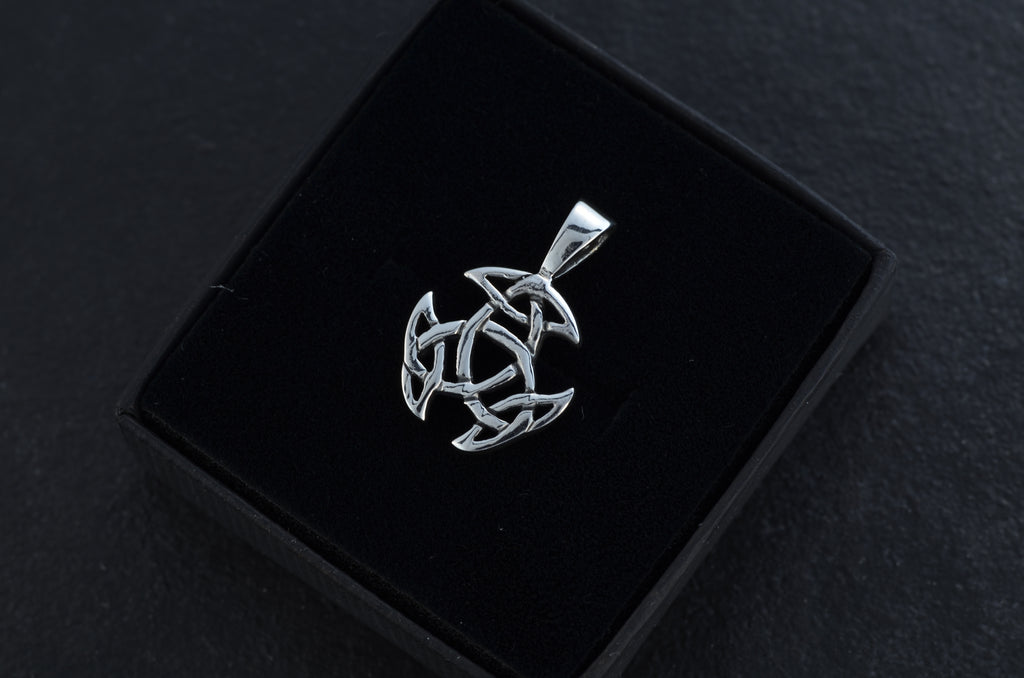 Kleiner Triadis Anhänger