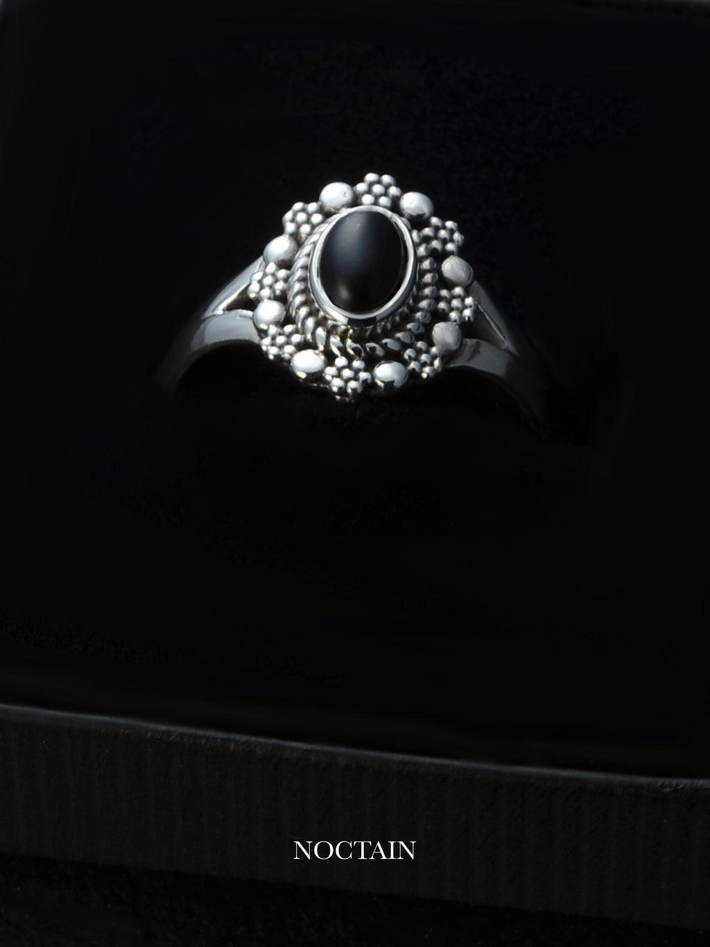 Ring „Onyx veil“