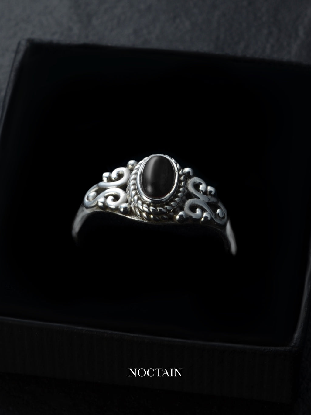 Ring „Black whisper“