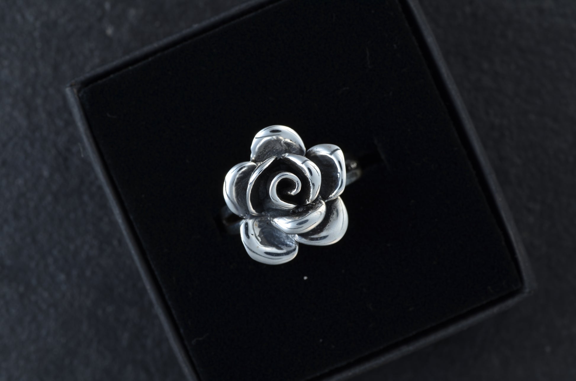 Floraler Rosenring