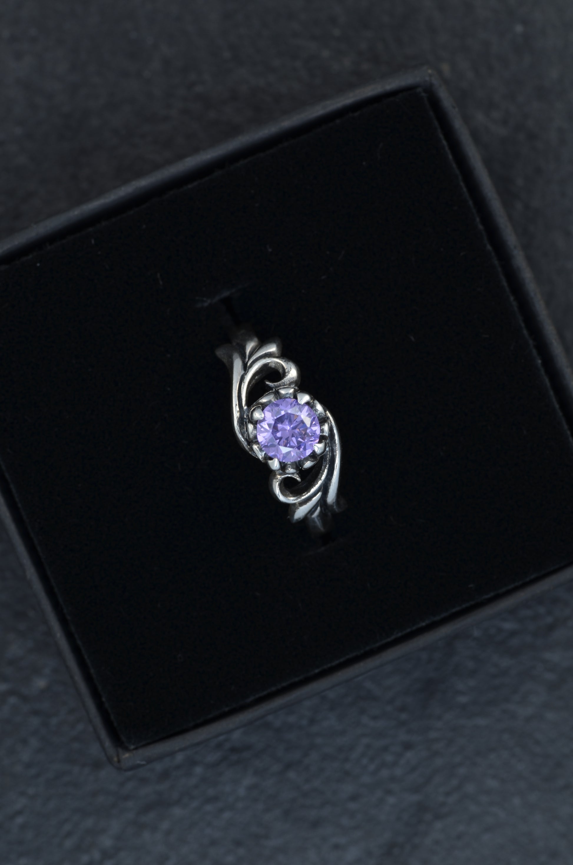 Floralis Ring - Violetter Stein
