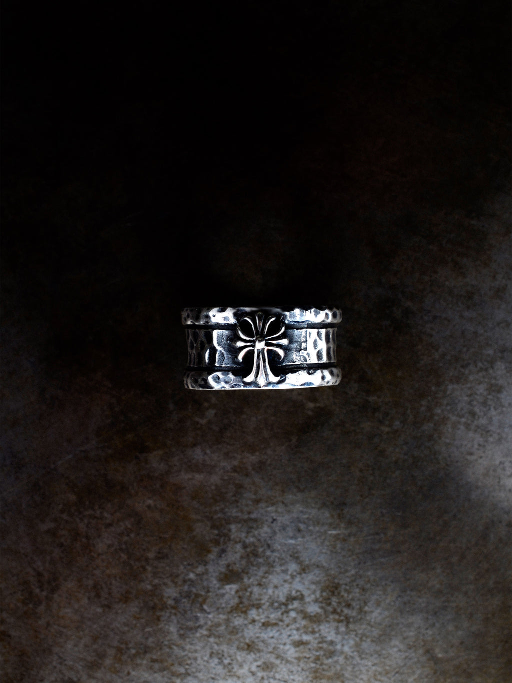 Ring „Aegis Cross“