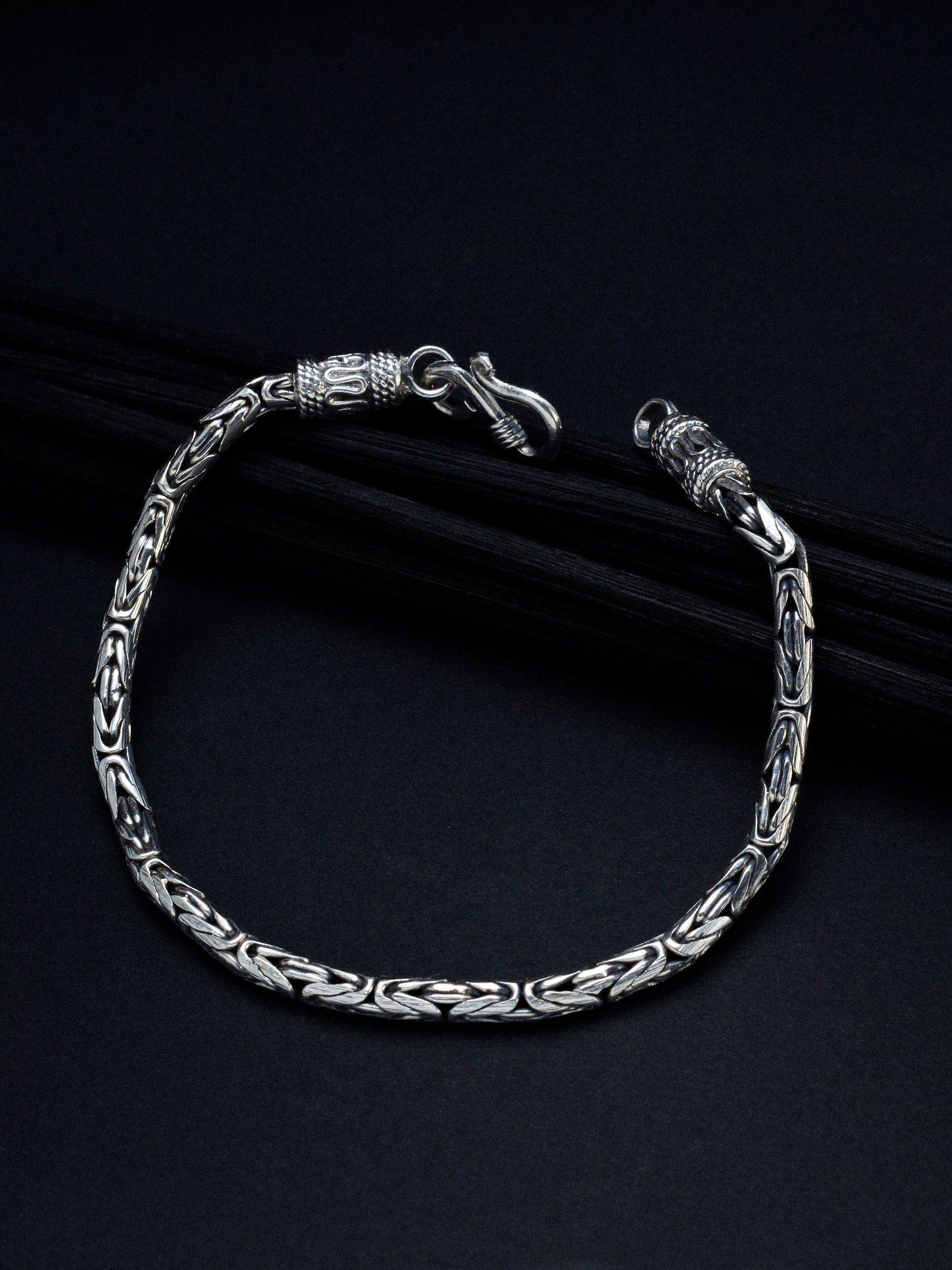 Armband "Fortis"