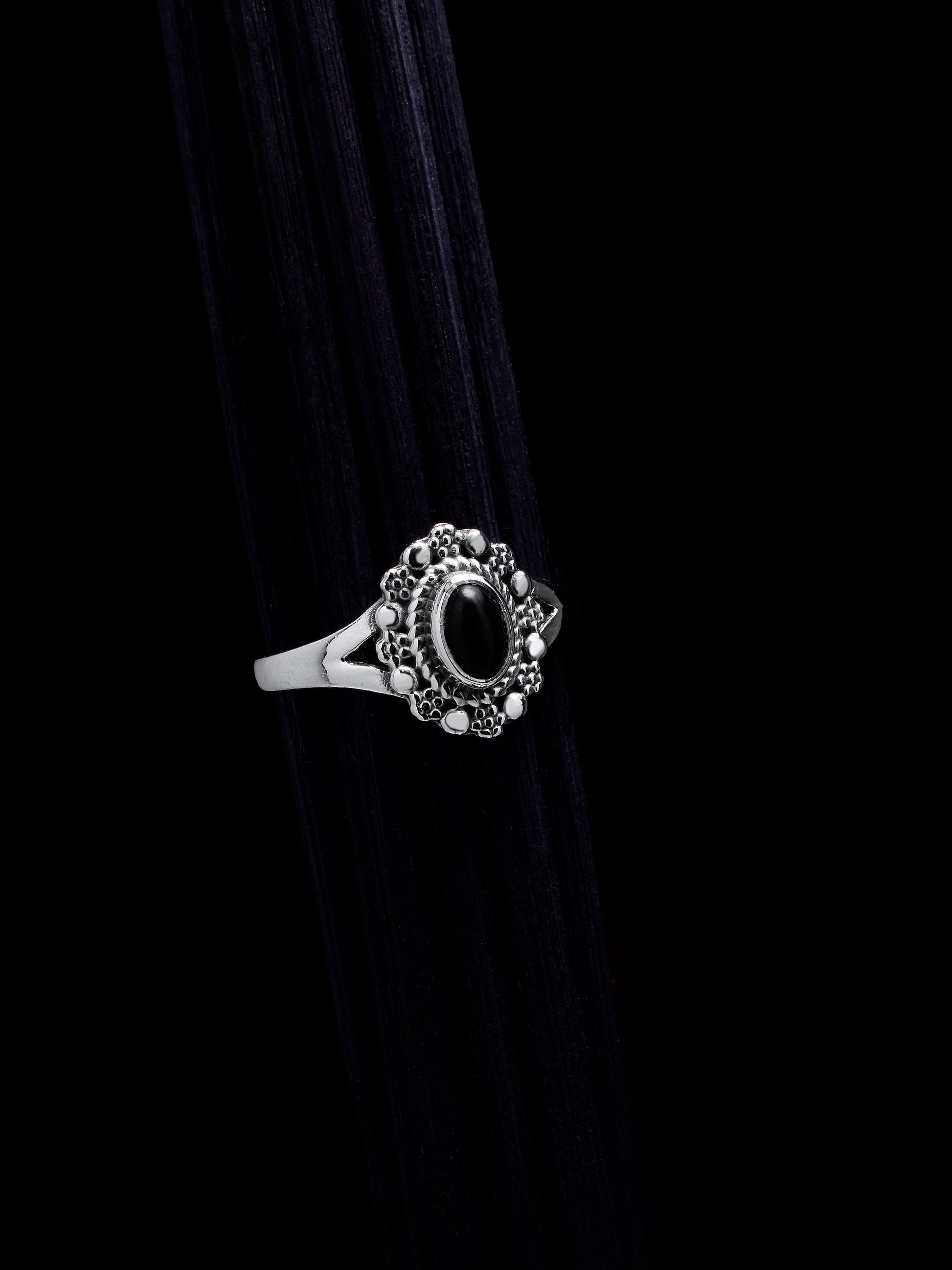 Ring „Onyx veil“