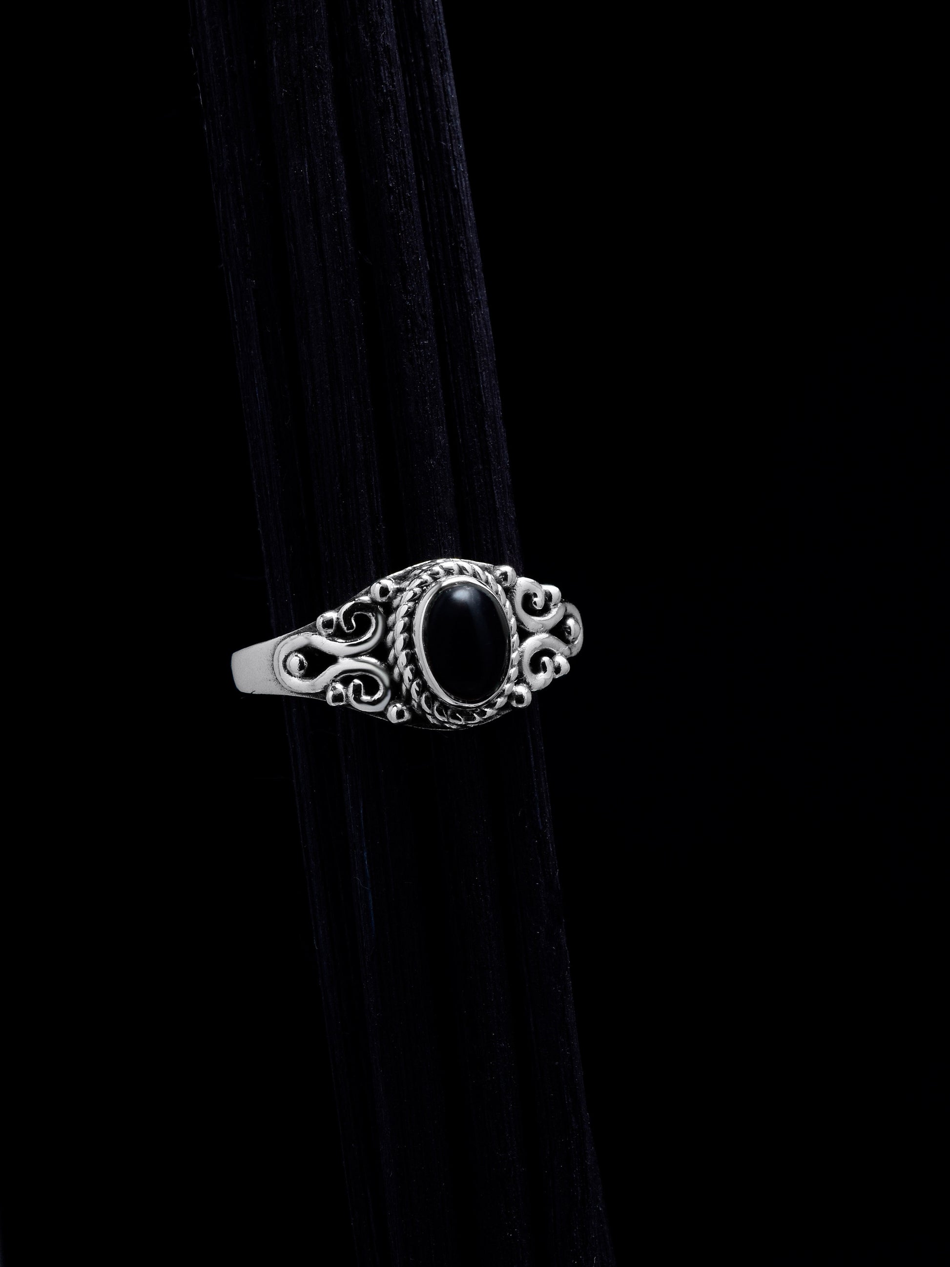 Ring „Black whisper“
