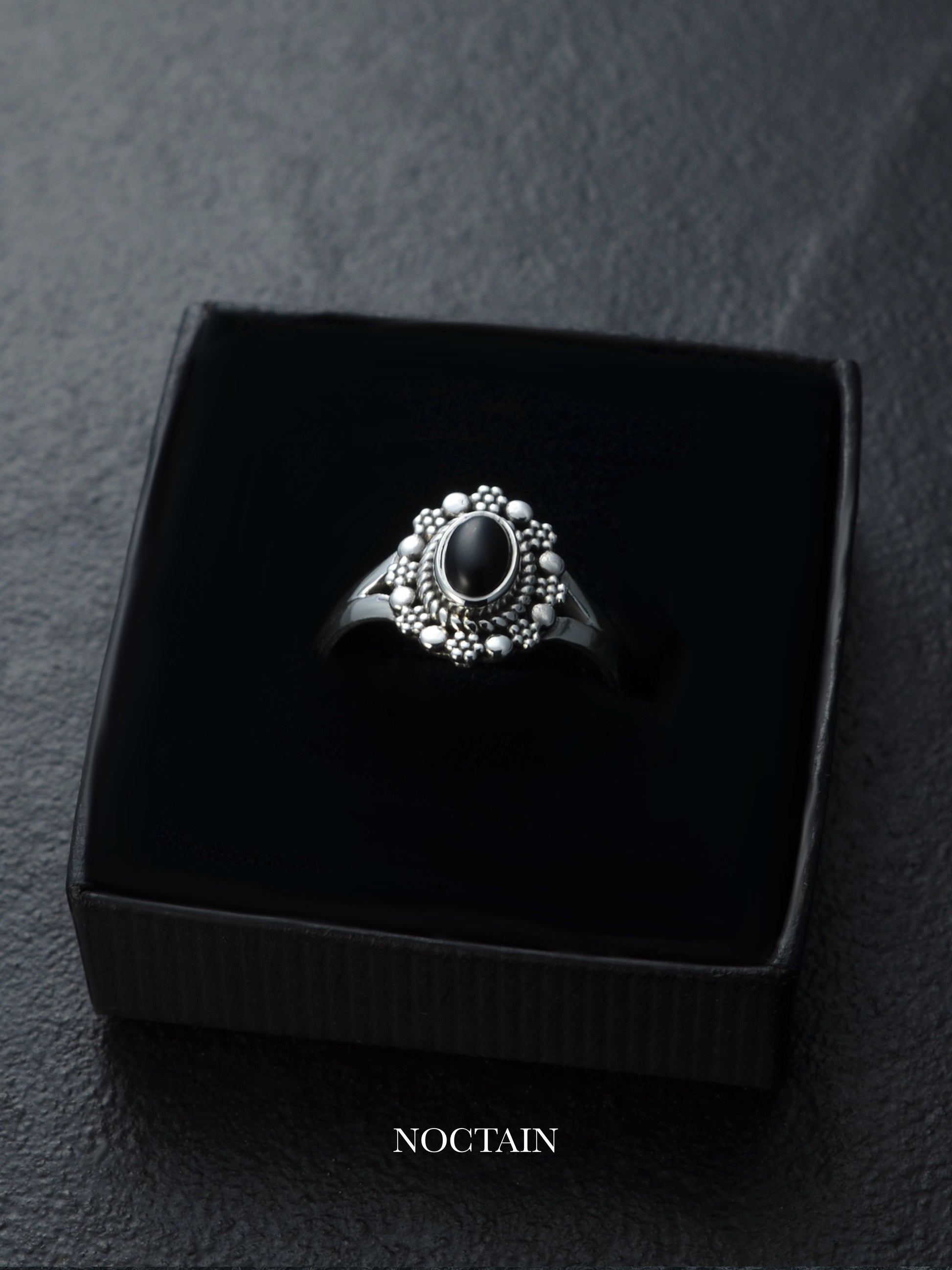 Ring „Onyx veil“