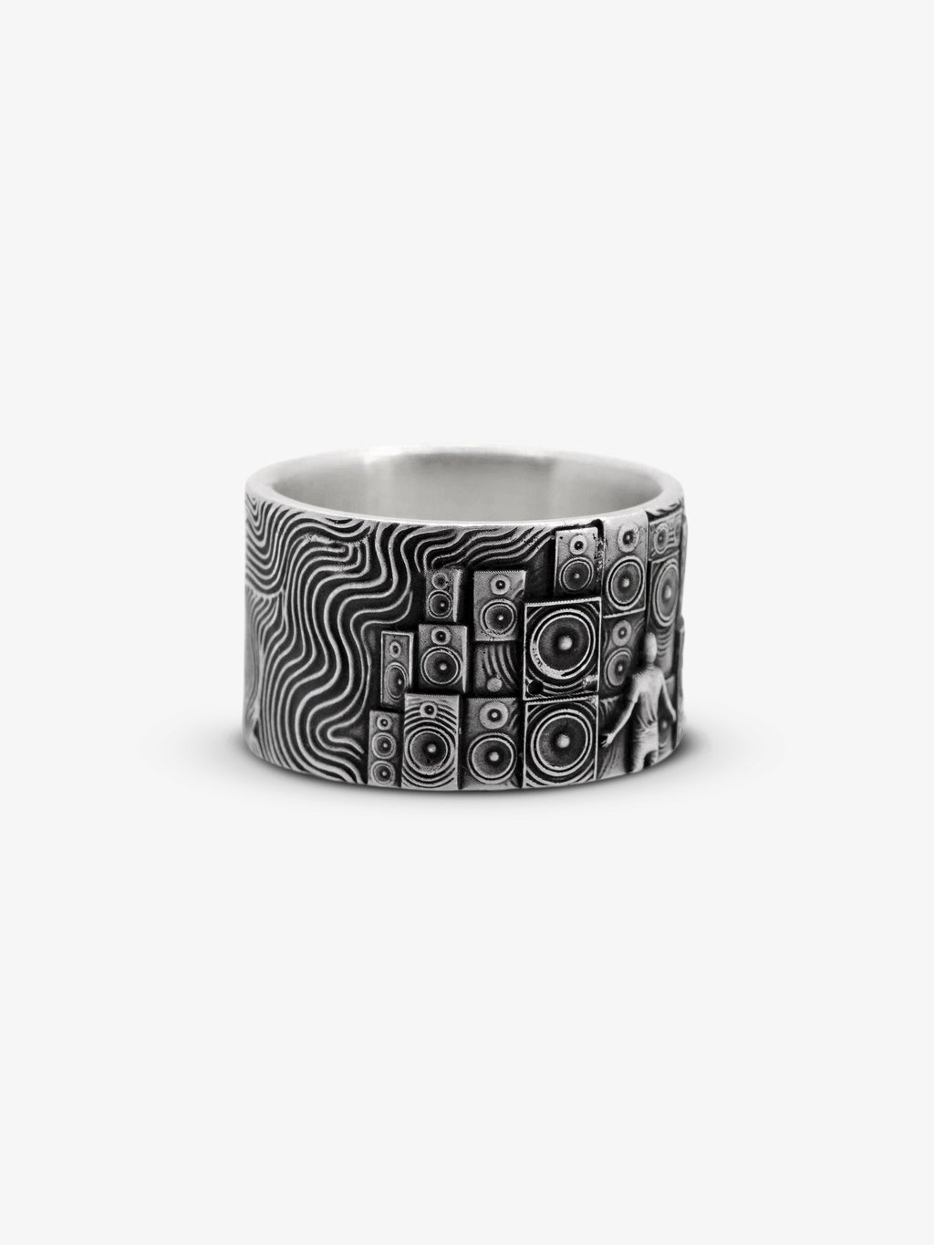 SPEAKER WALL Ring - Frantic Studio