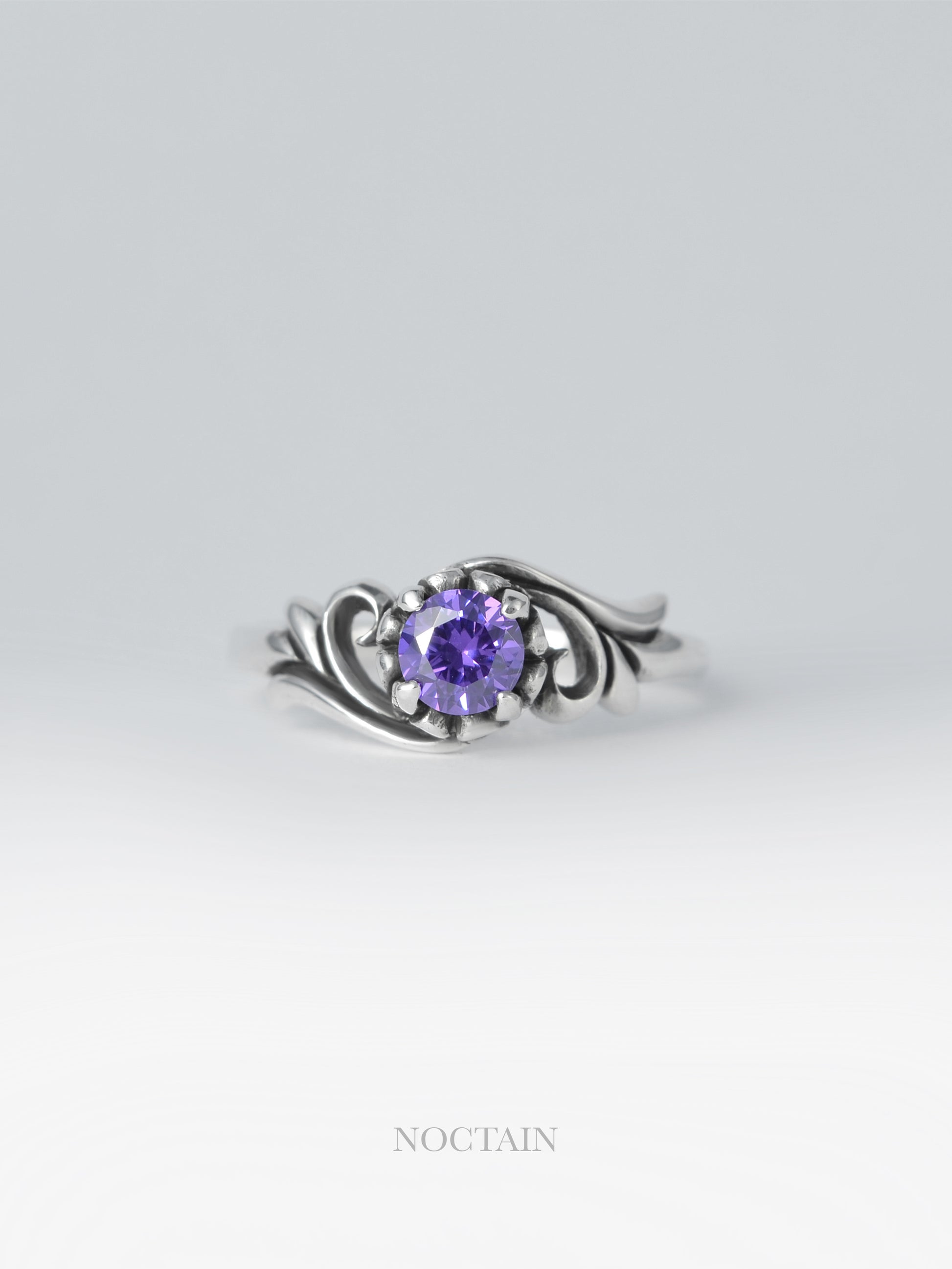 Ivy Morrigan Ring - violett