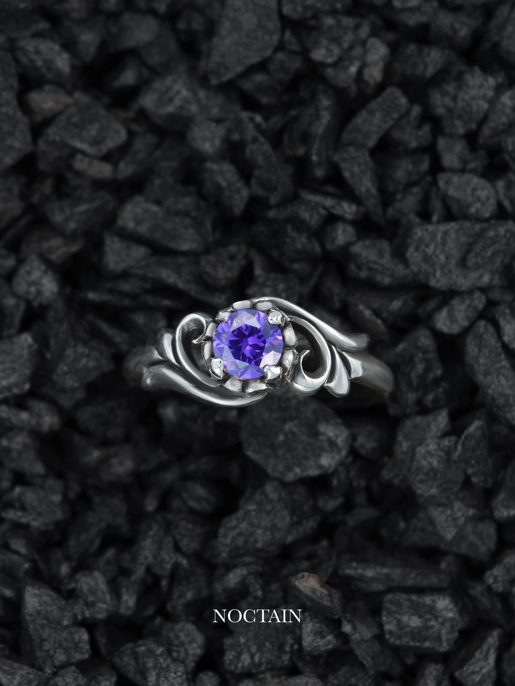 Ivy Morrigan Ring - violett