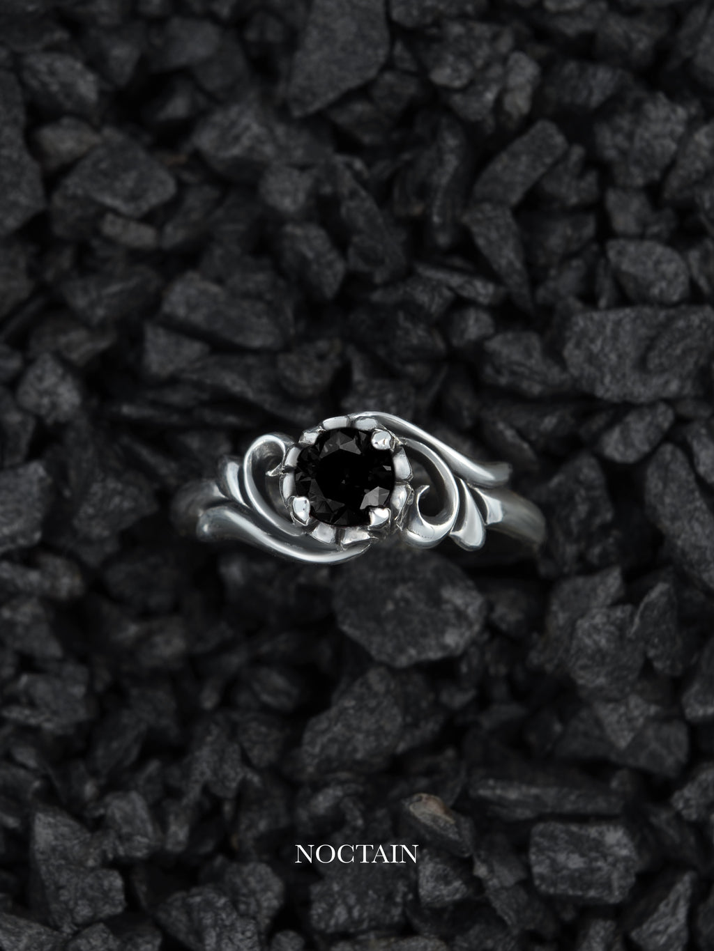 Ivy Morrigan Ring - schwarz