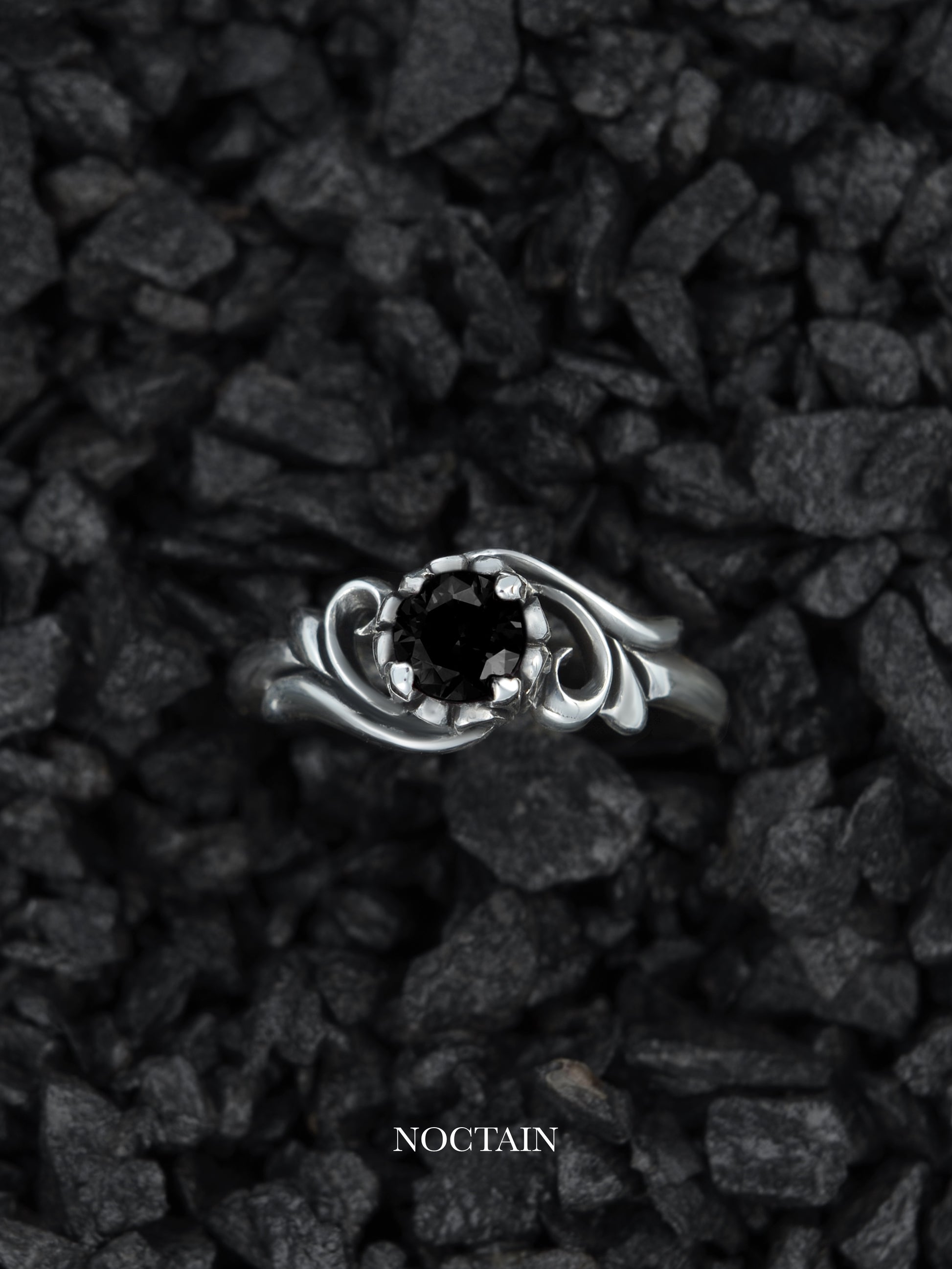 Ivy Morrigan Ring - schwarz