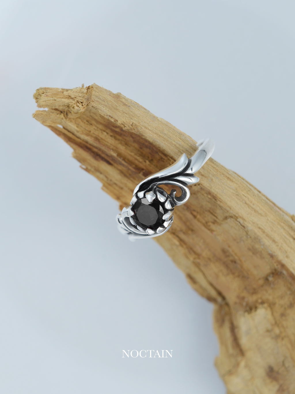 Ivy Morrigan Ring - schwarz