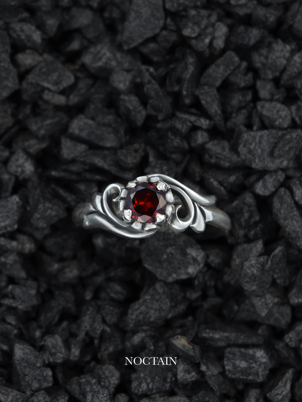 Ivy Morrigan Ring - rot