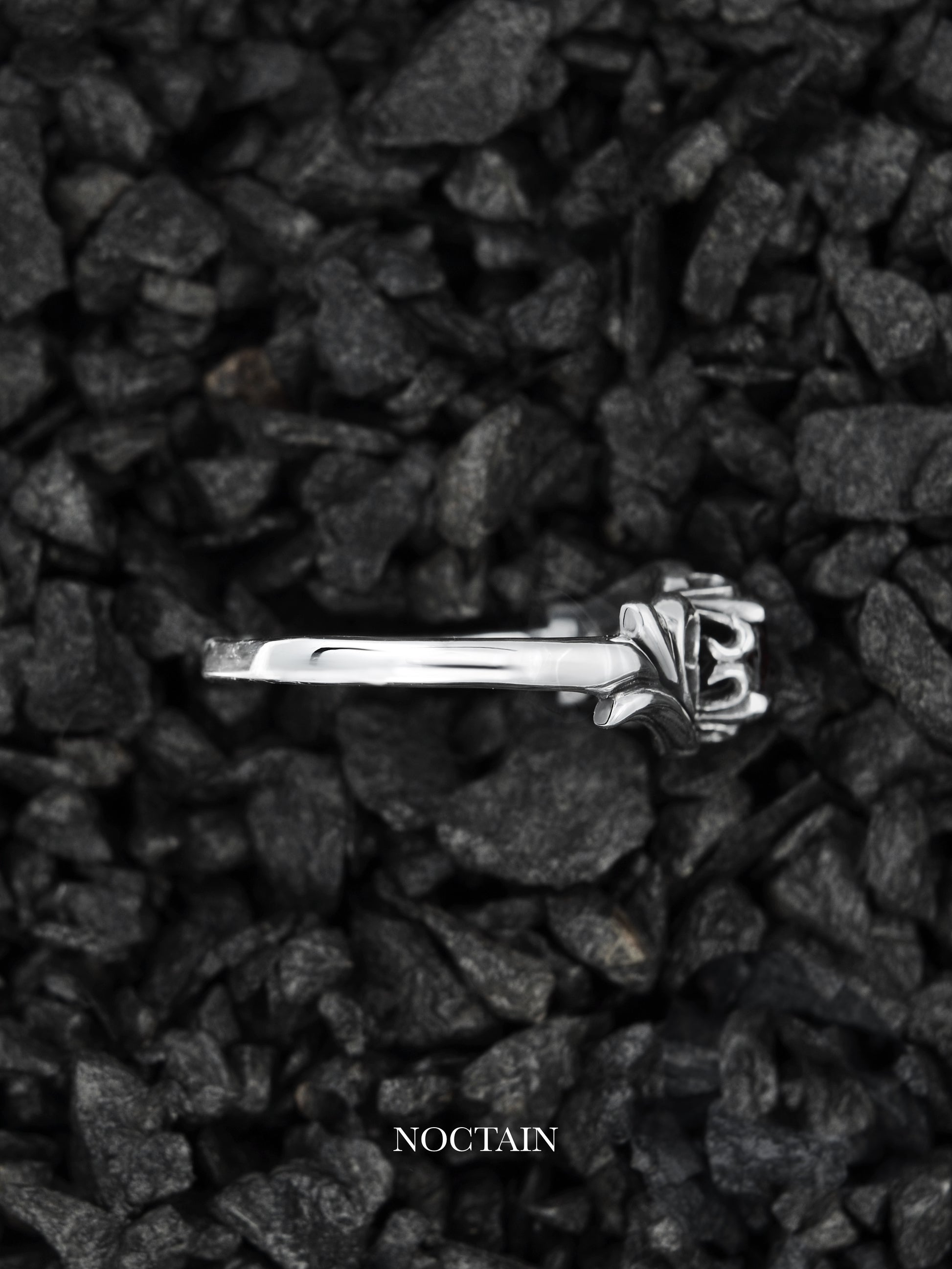 Ivy Morrigan Ring - schwarz