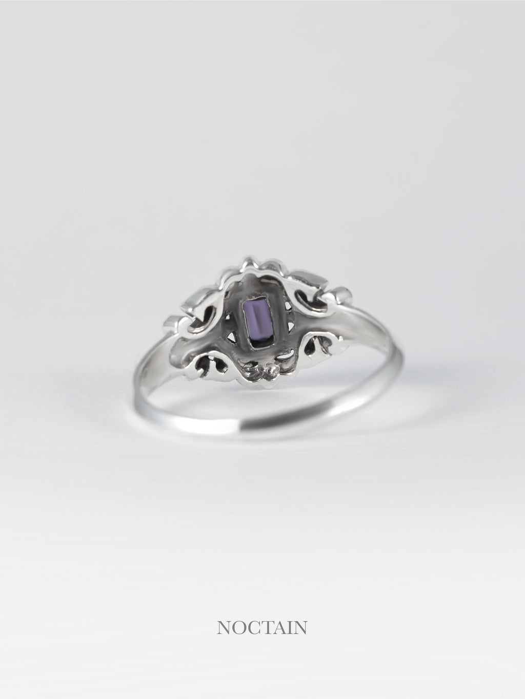 Royal Cut Morrigan Ring - violett