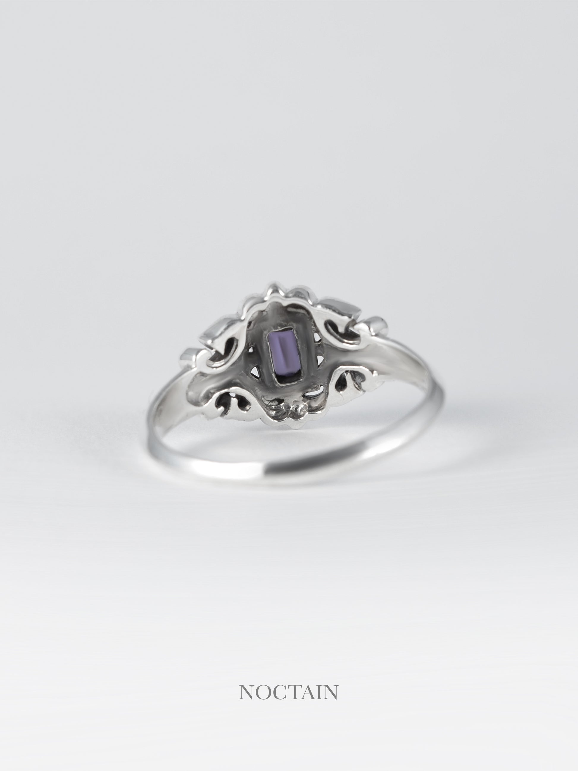 Royal Cut Morrigan Ring - violett