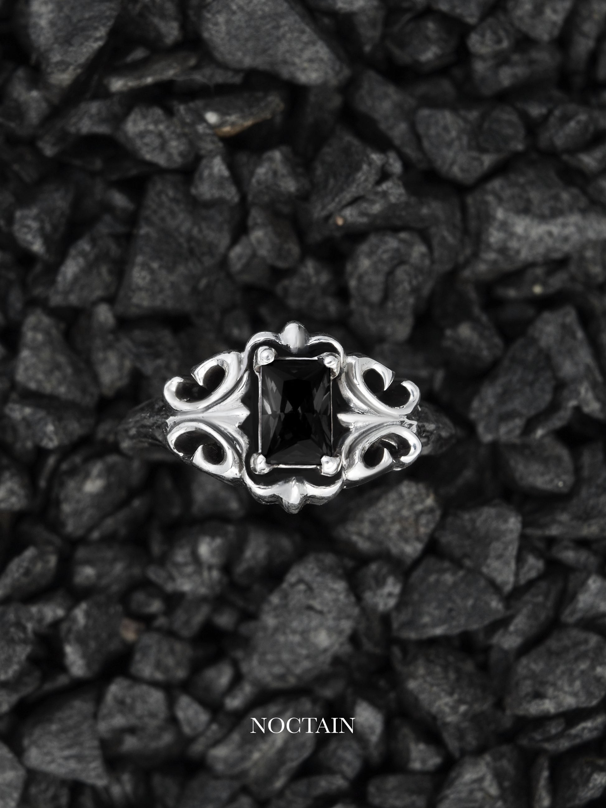 Royal Cut Morrigan Ring - schwarz