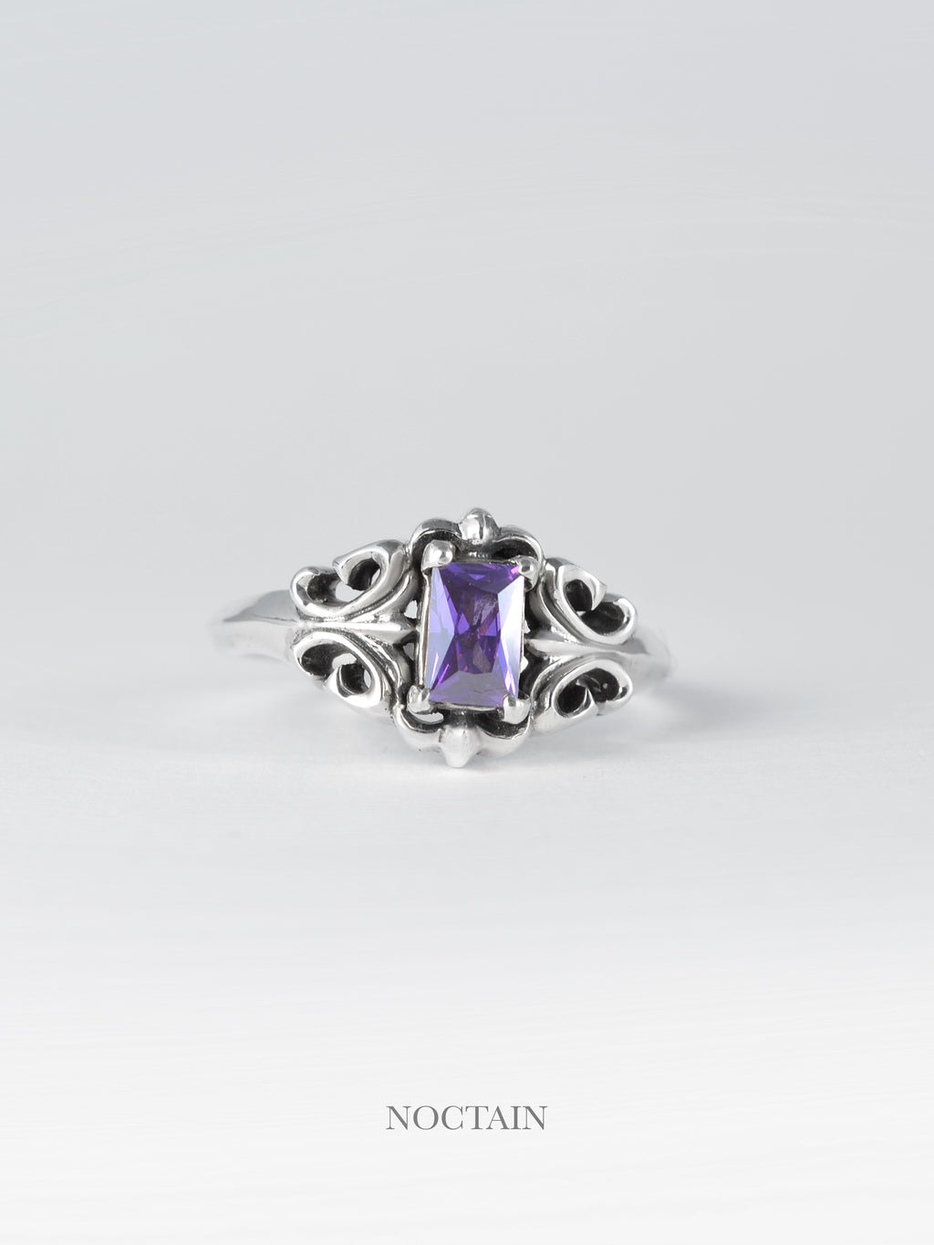 Royal Cut Morrigan Ring - violett