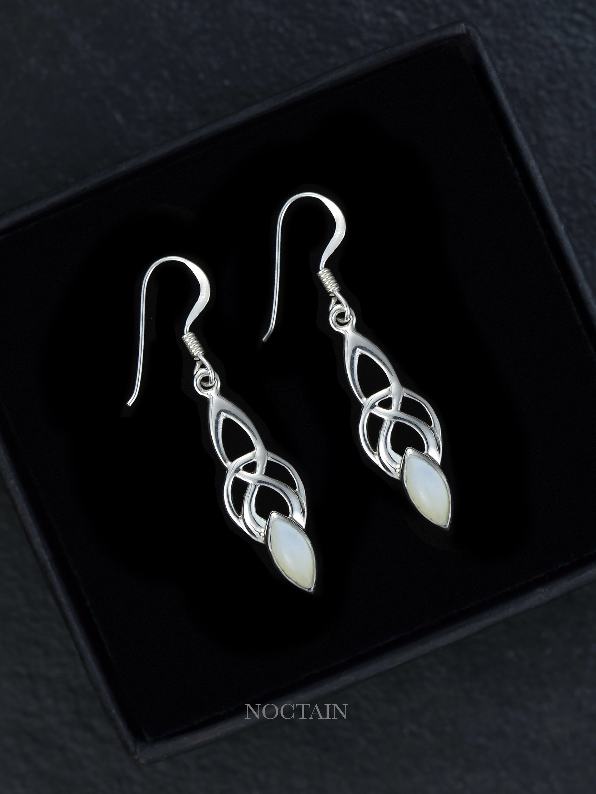 Silwen - Ohrhänger mit Perlmutt