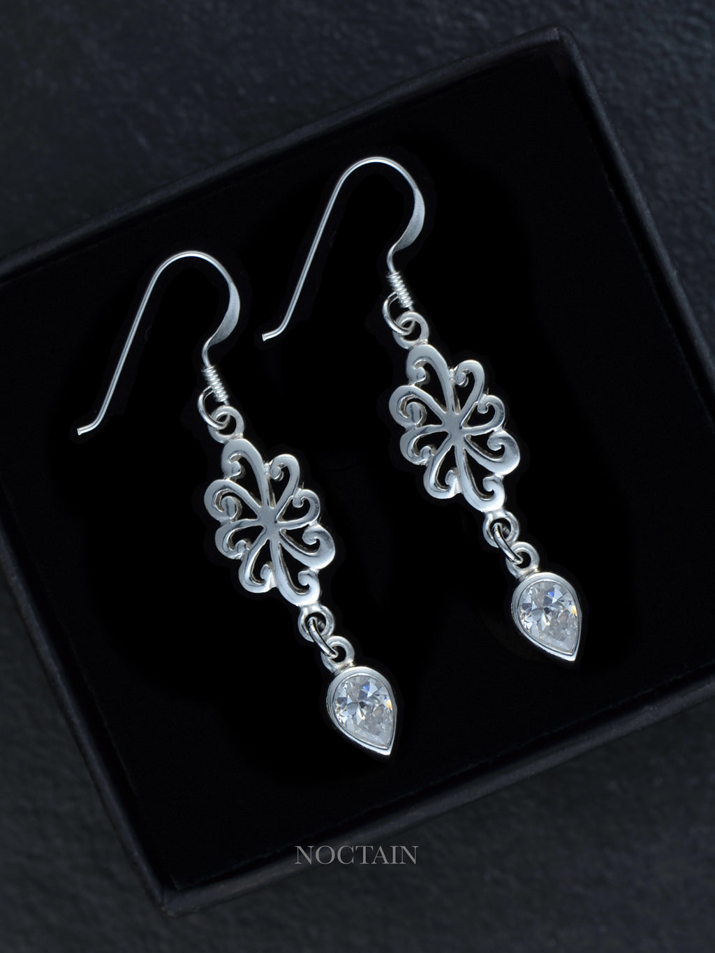 Ametra - Ohrhänger weiss