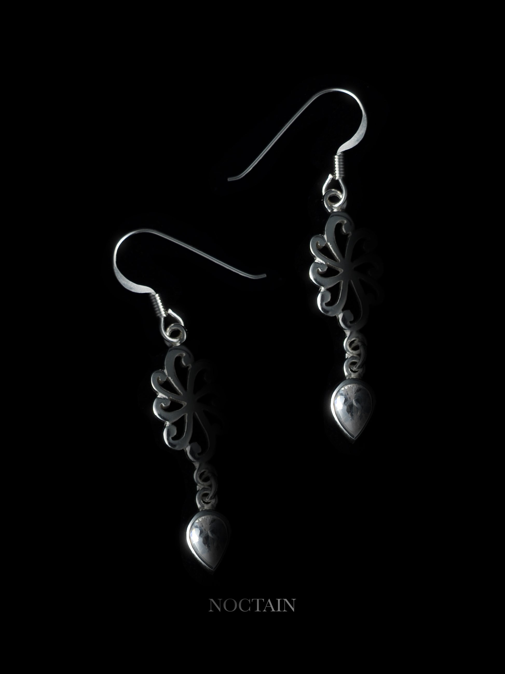 Ametra - Ohrhänger weiss