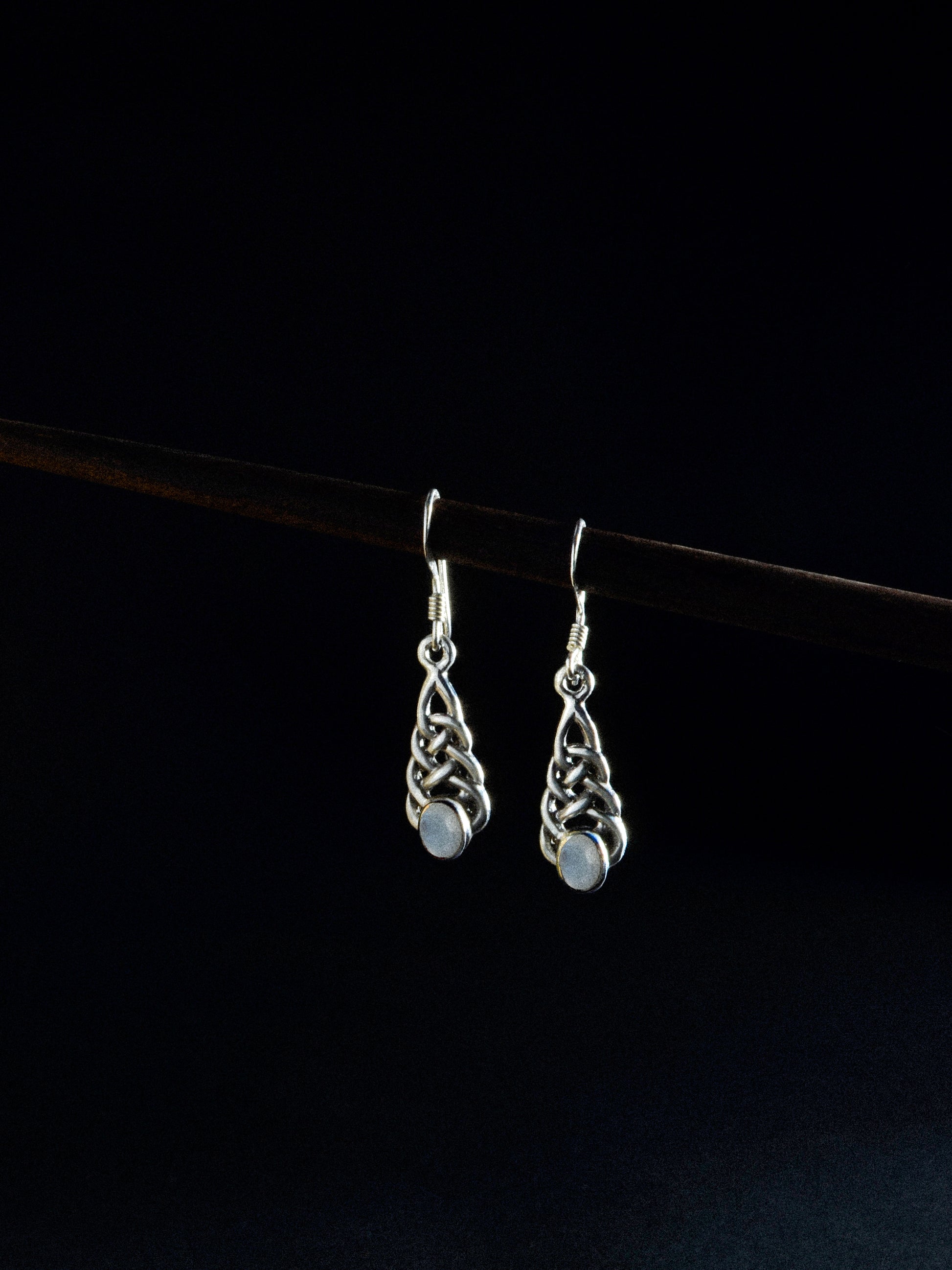 Ohrhänger „Aeternitas“ weiß