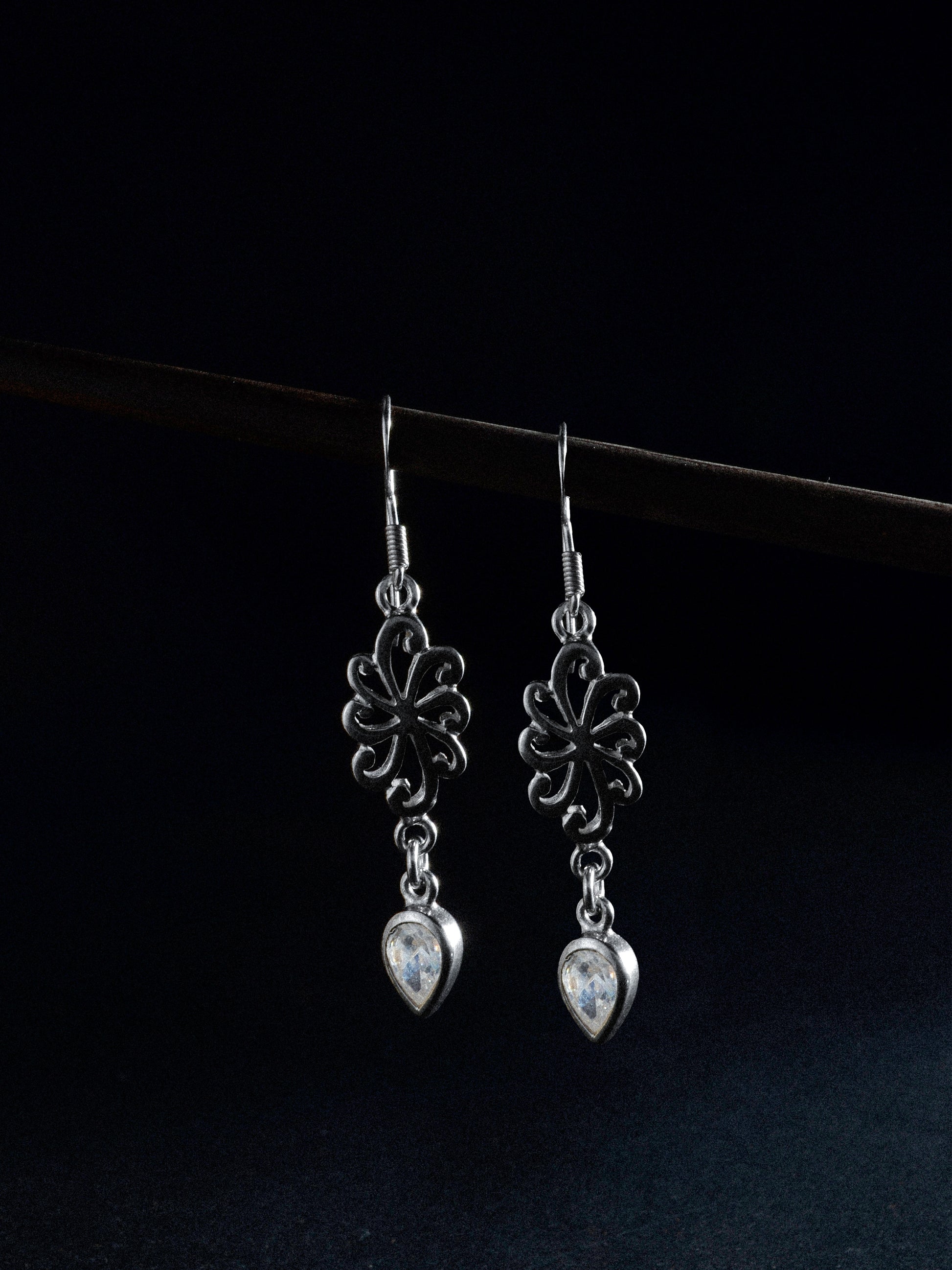 Ohrhänger „Ametra“ klar