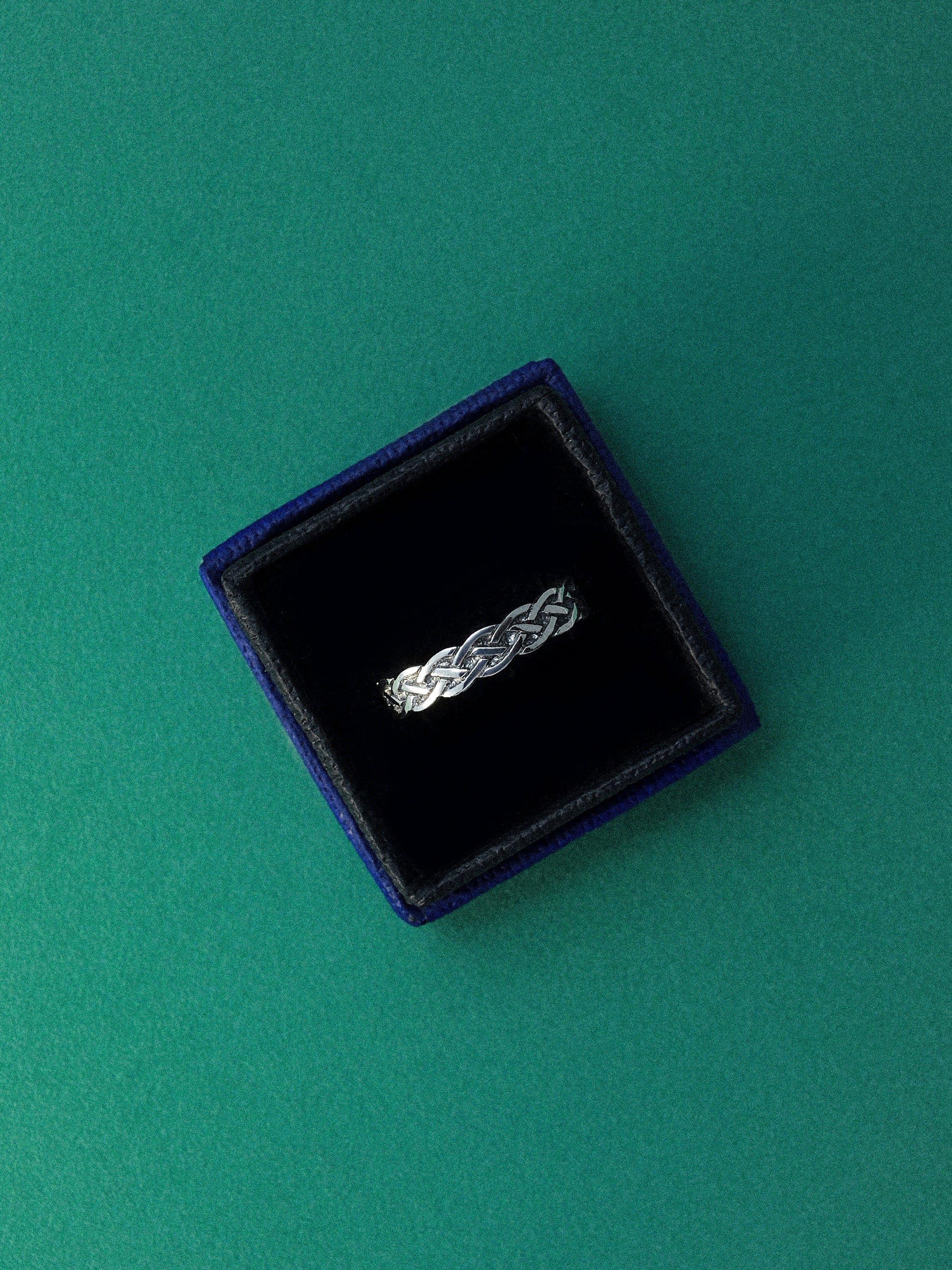 Ring „Eterna“