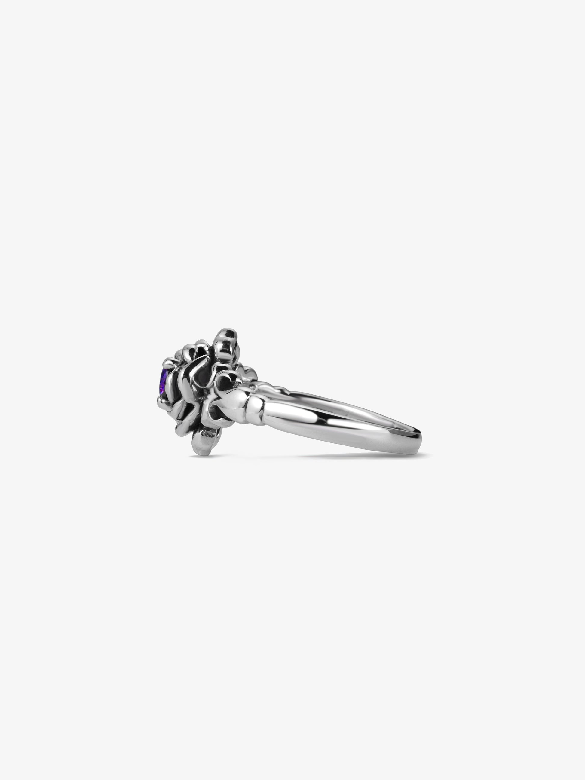 Ring Rose „Thornylia“ violett
