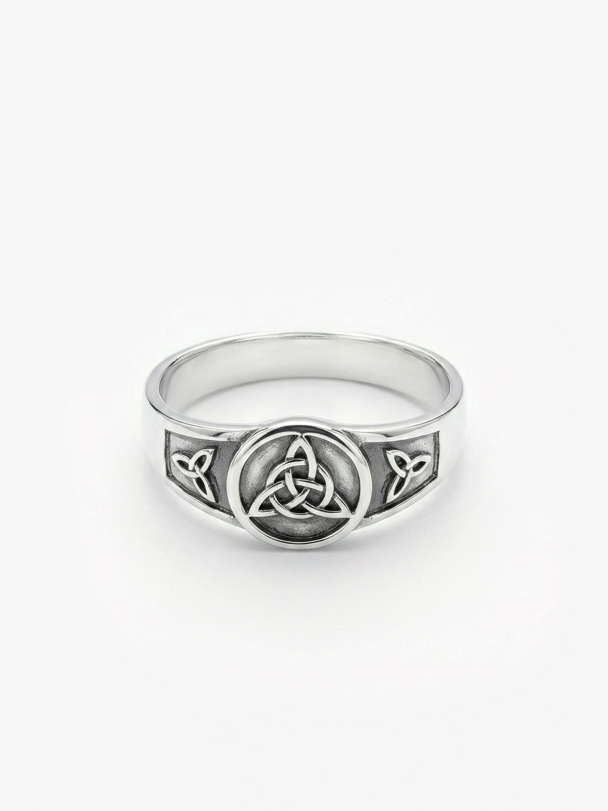 Ring Triquetra „Trinidrae“