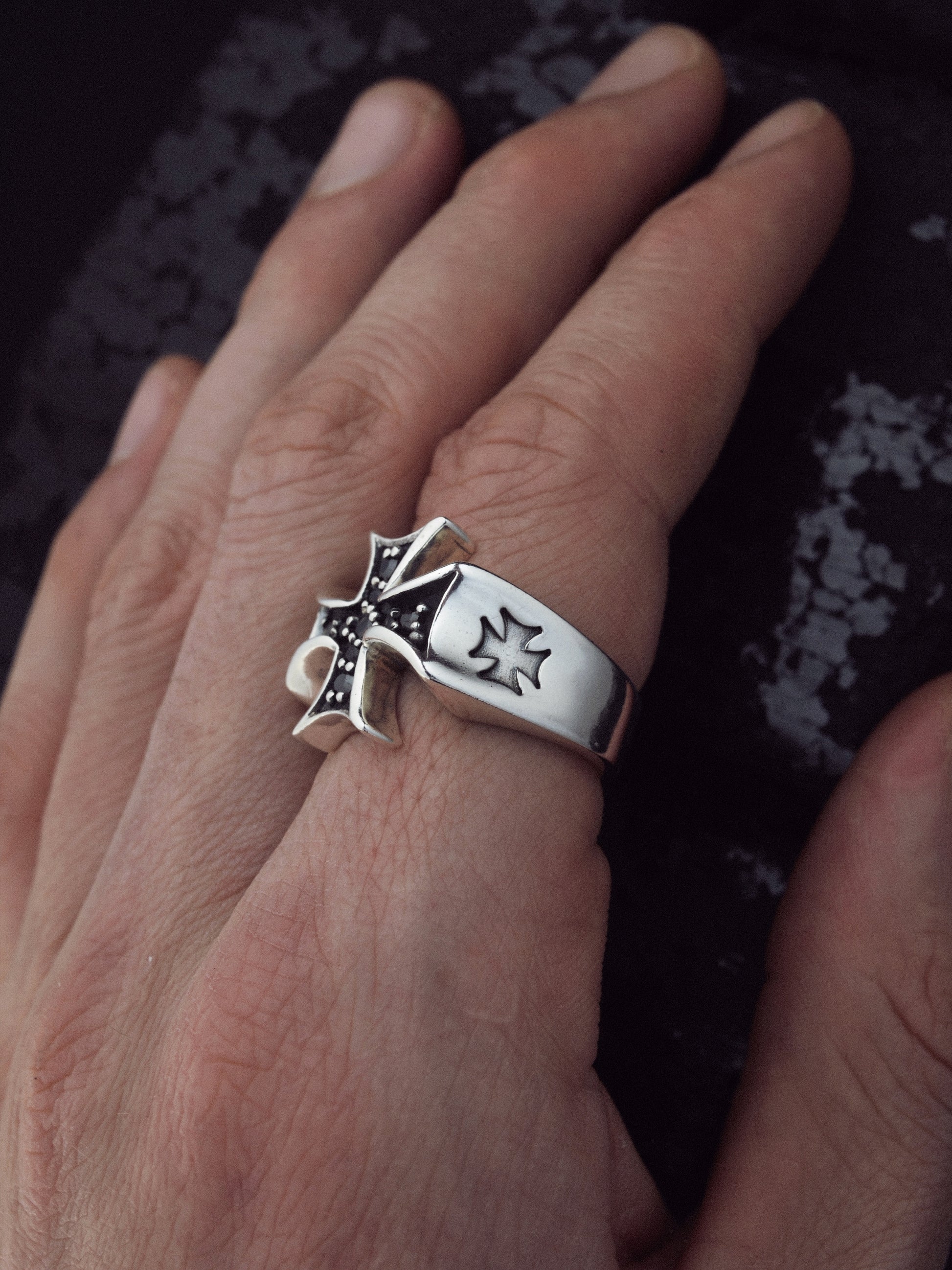 Kreuzring „Lyvari“