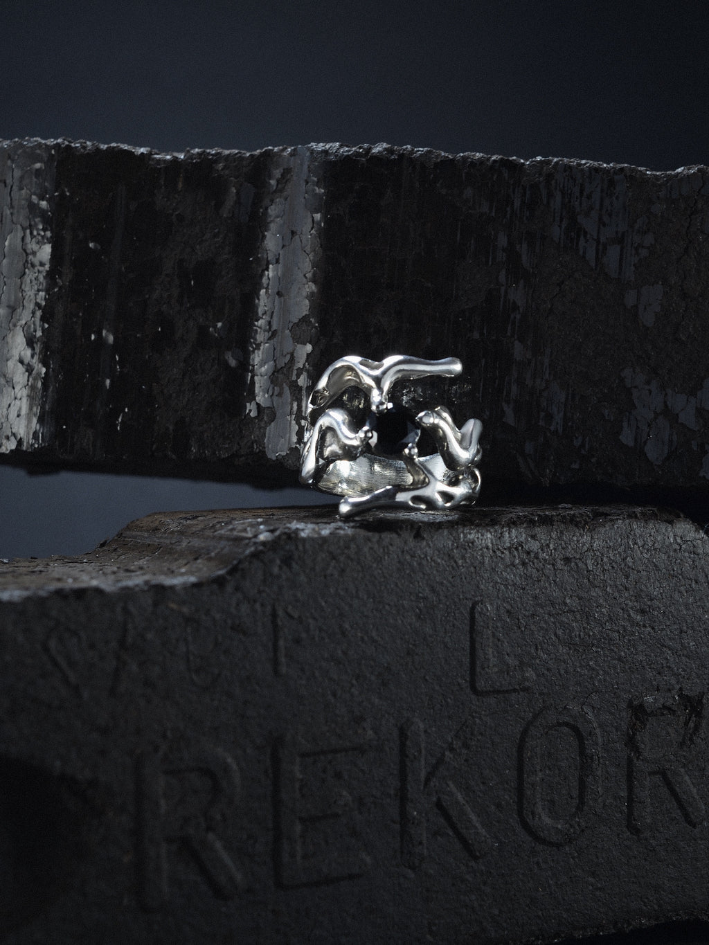 Ring „Emberveil“