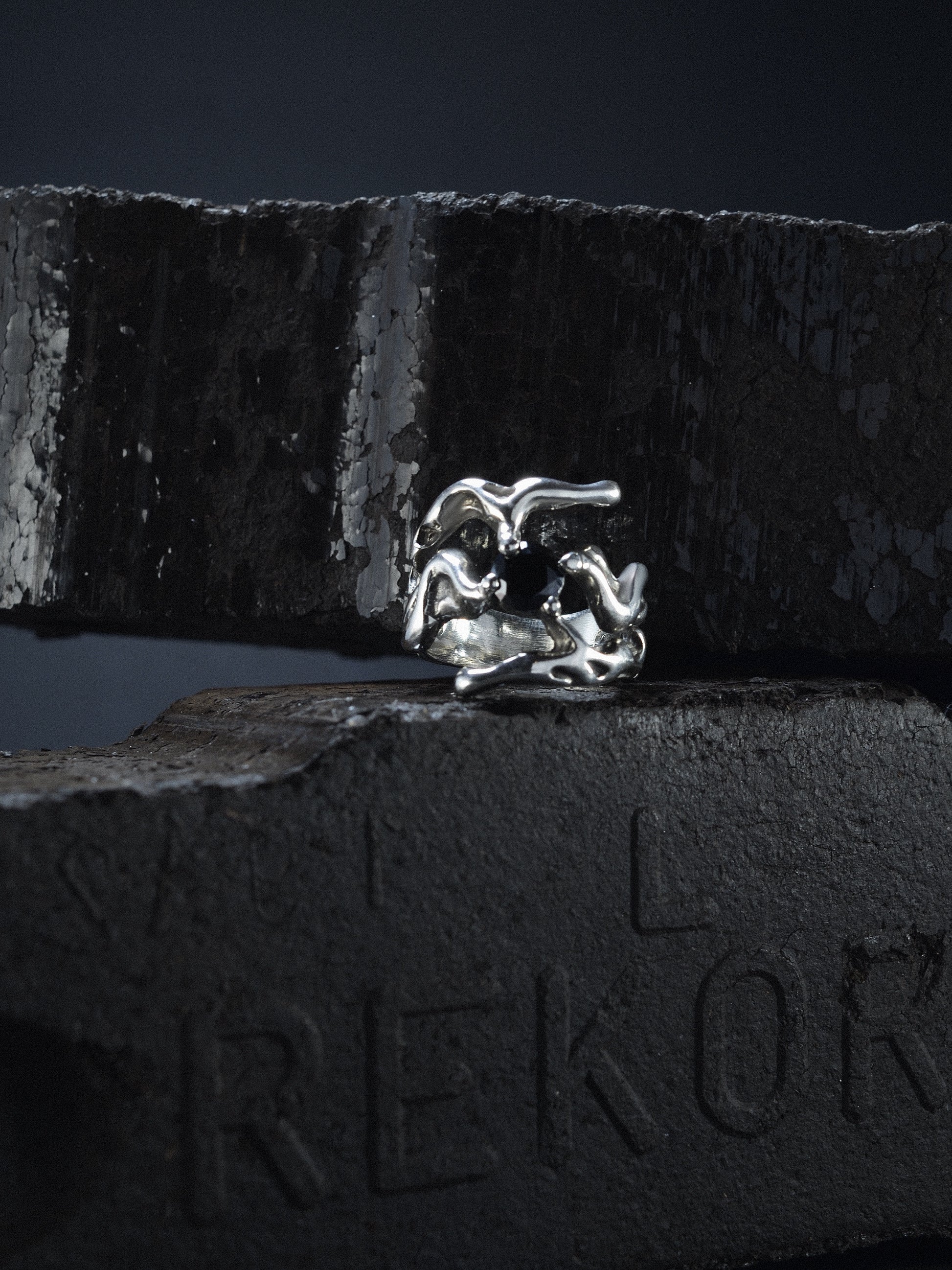 Ring „Emberveil“