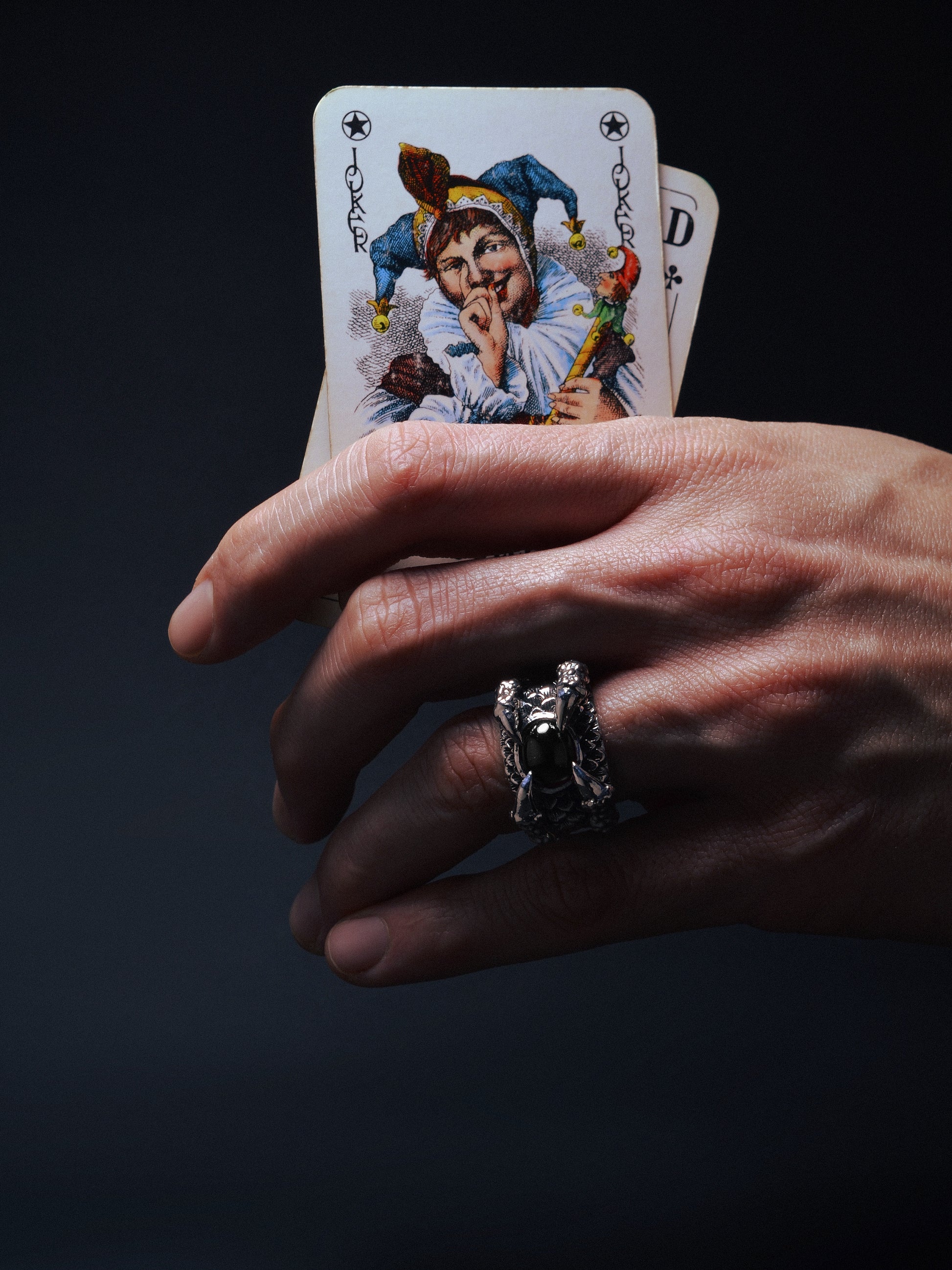 Ring Drachenkralle „Velkyn“ schwarz