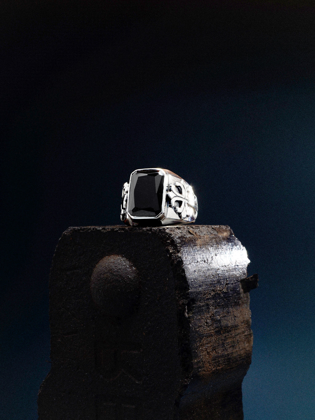 Ring Lilienkreuz „Darkcrux” schwarz