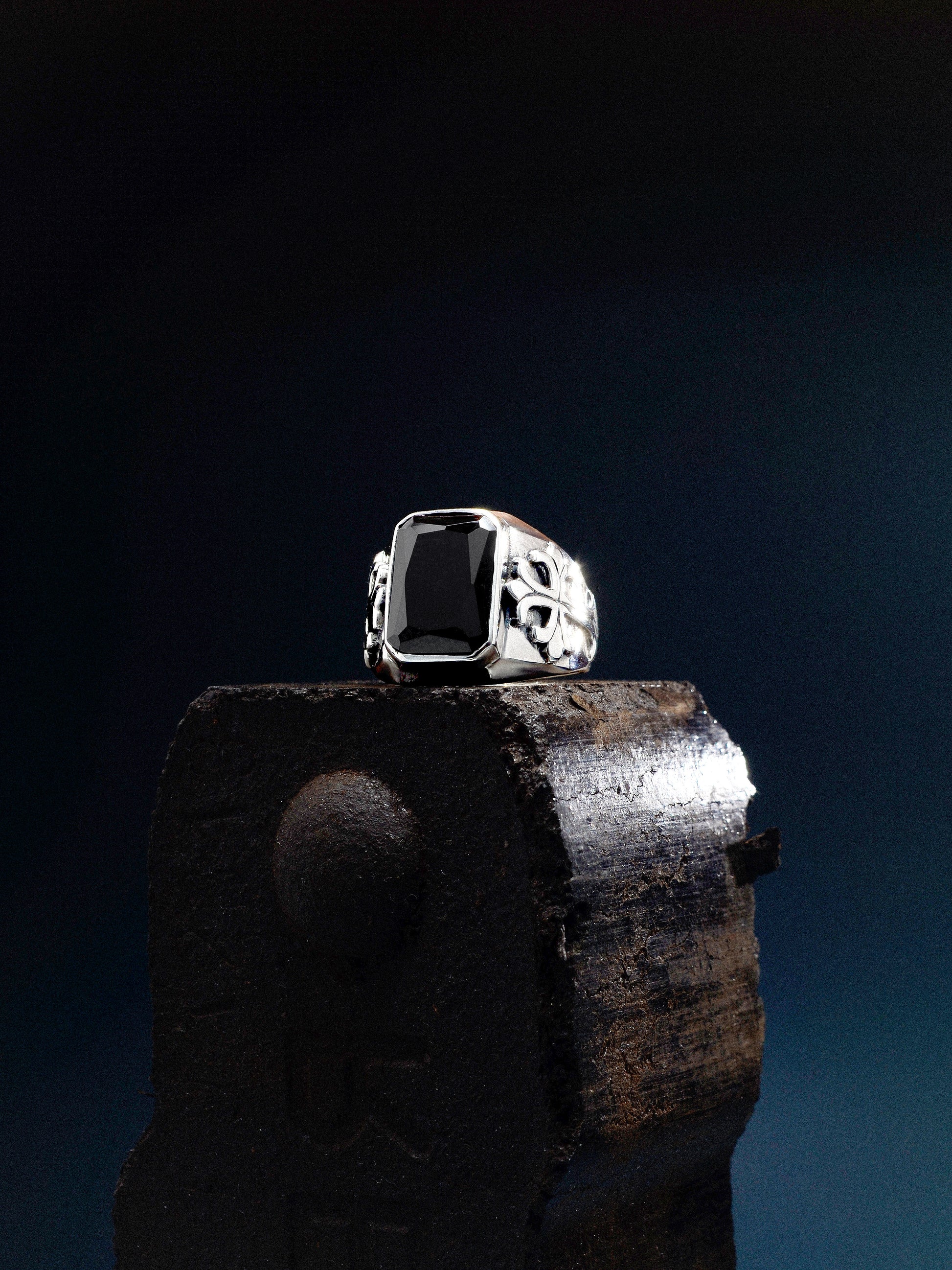 Ring Lilienkreuz „Darkcrux” schwarz