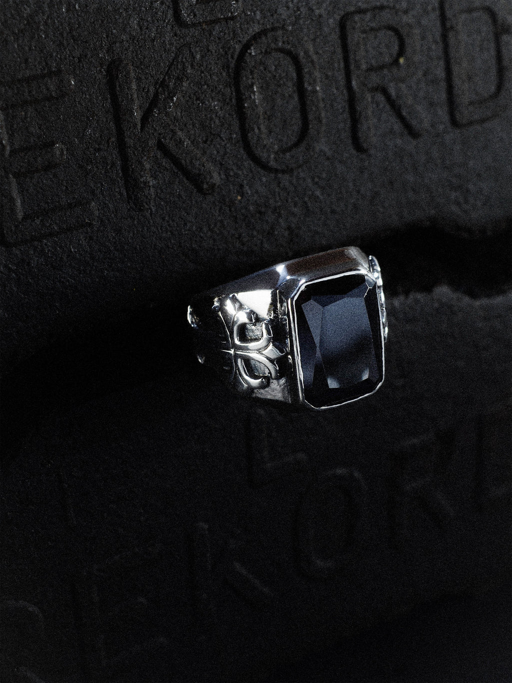 Ring Lilienkreuz „Darkcrux” schwarz