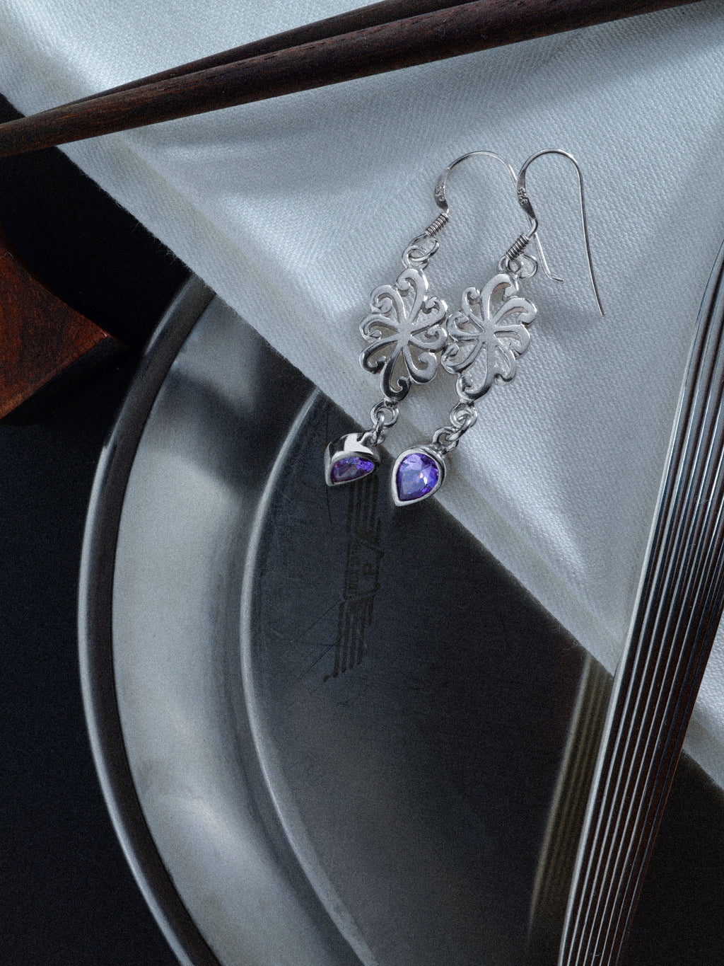 Ohrhänger „Ametra“ violett