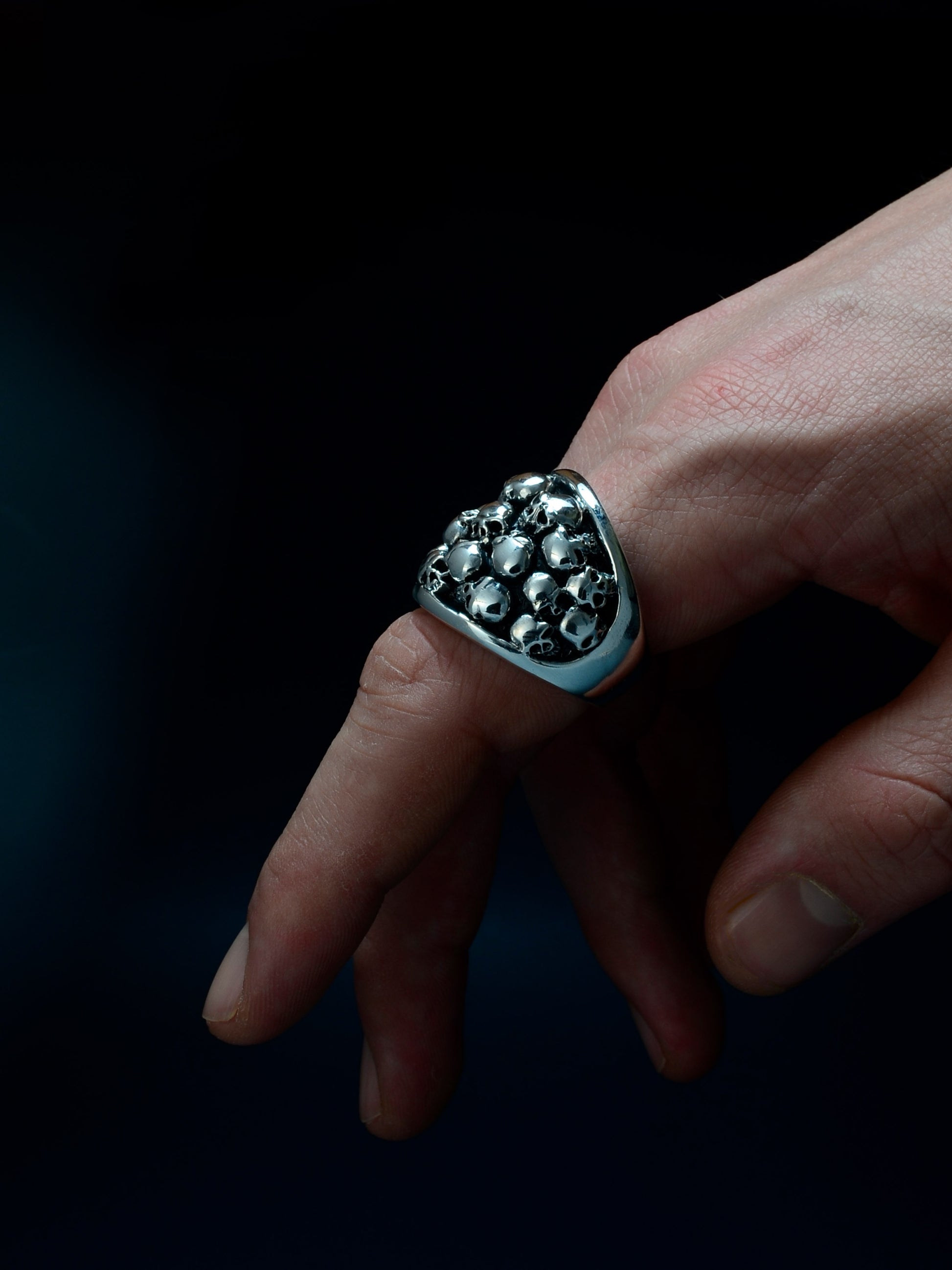 Ring Skull „Forgeward“