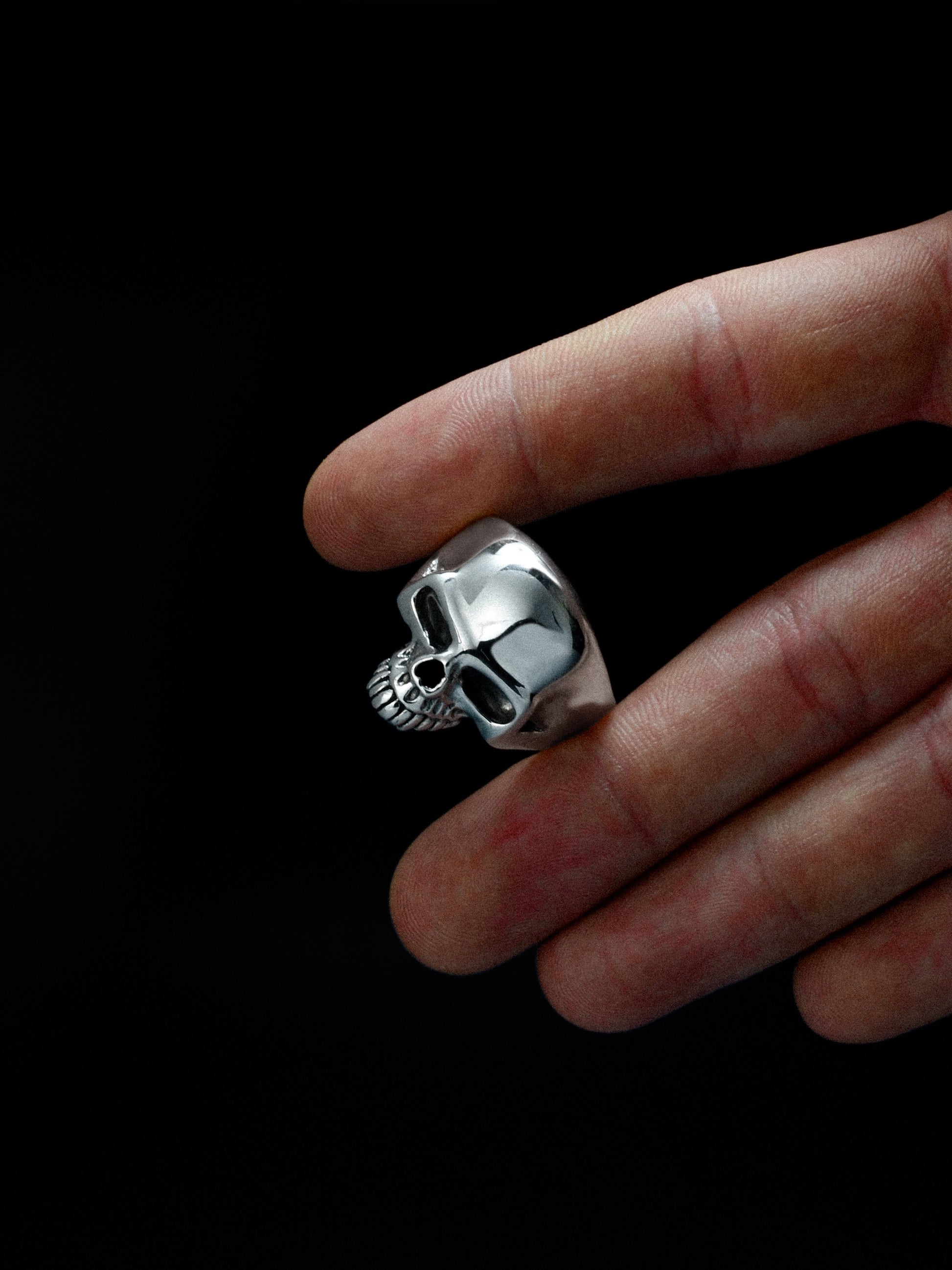 Ring Skull „Moriak“