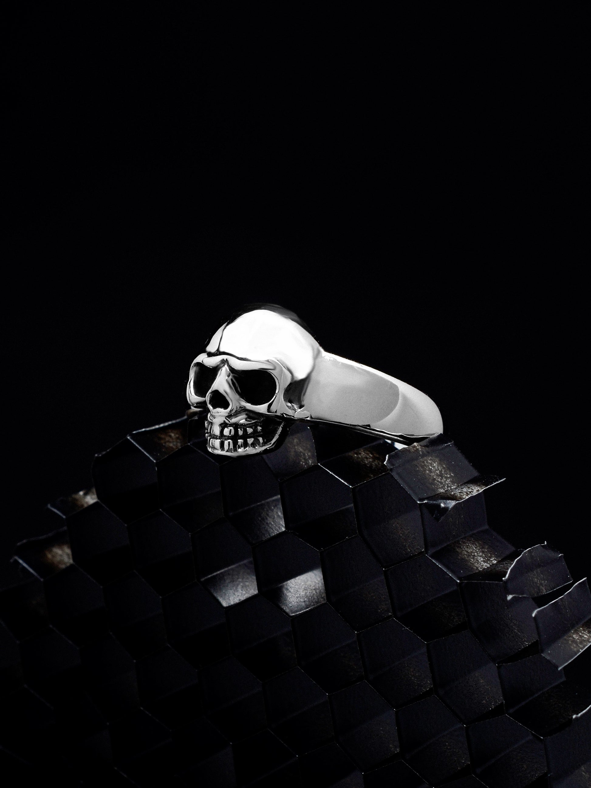 Ring Skull „Tenebris Cranium“