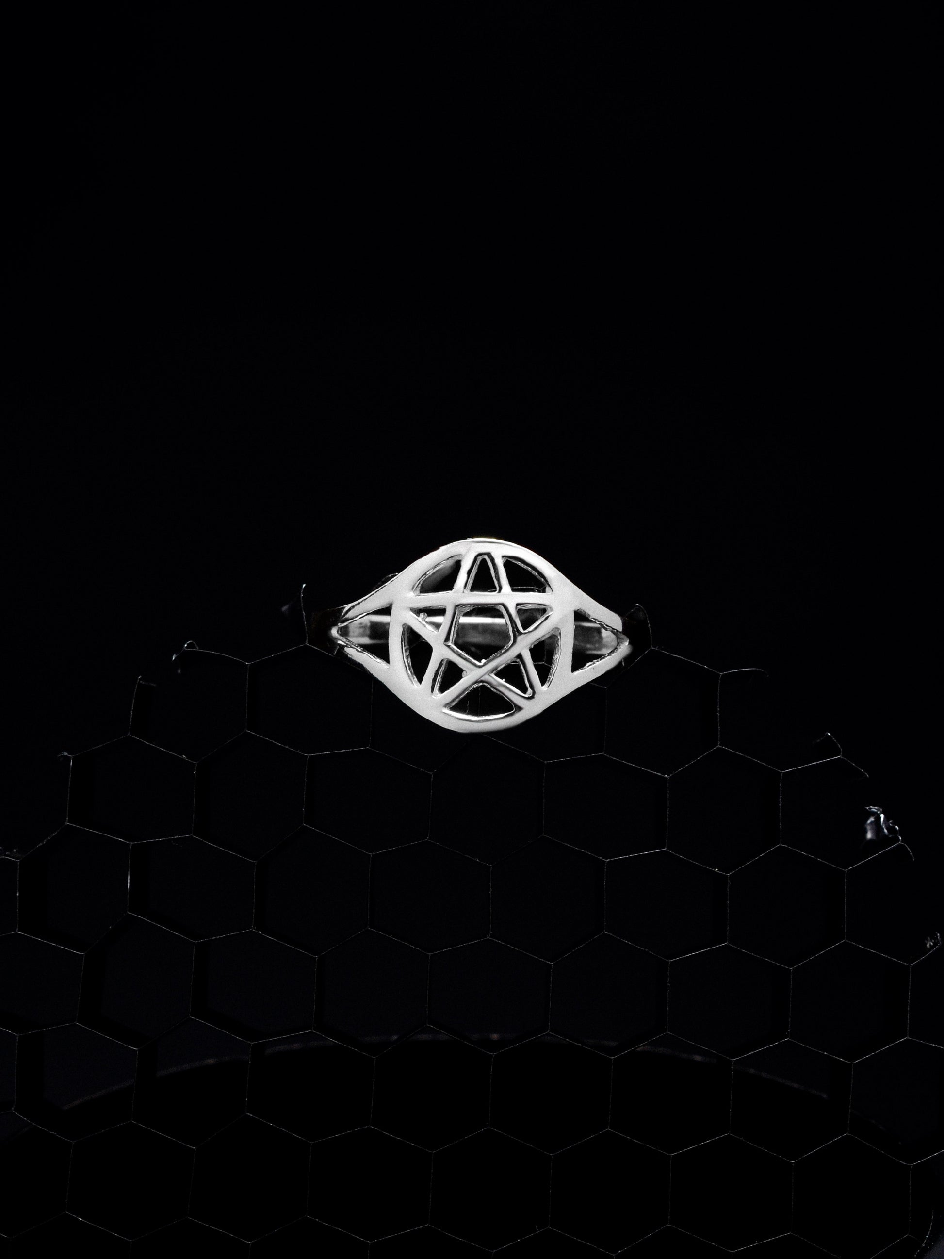 Ring Pentagramm „Tenebris Star“