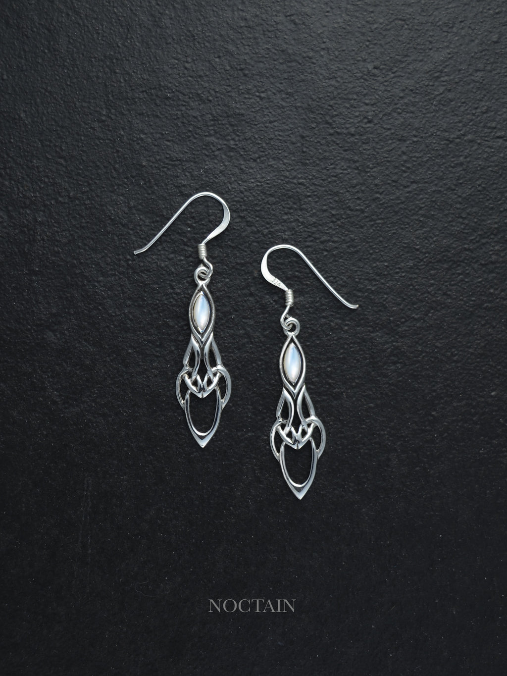 Alarien – Ohrhänger mit Perlmutt