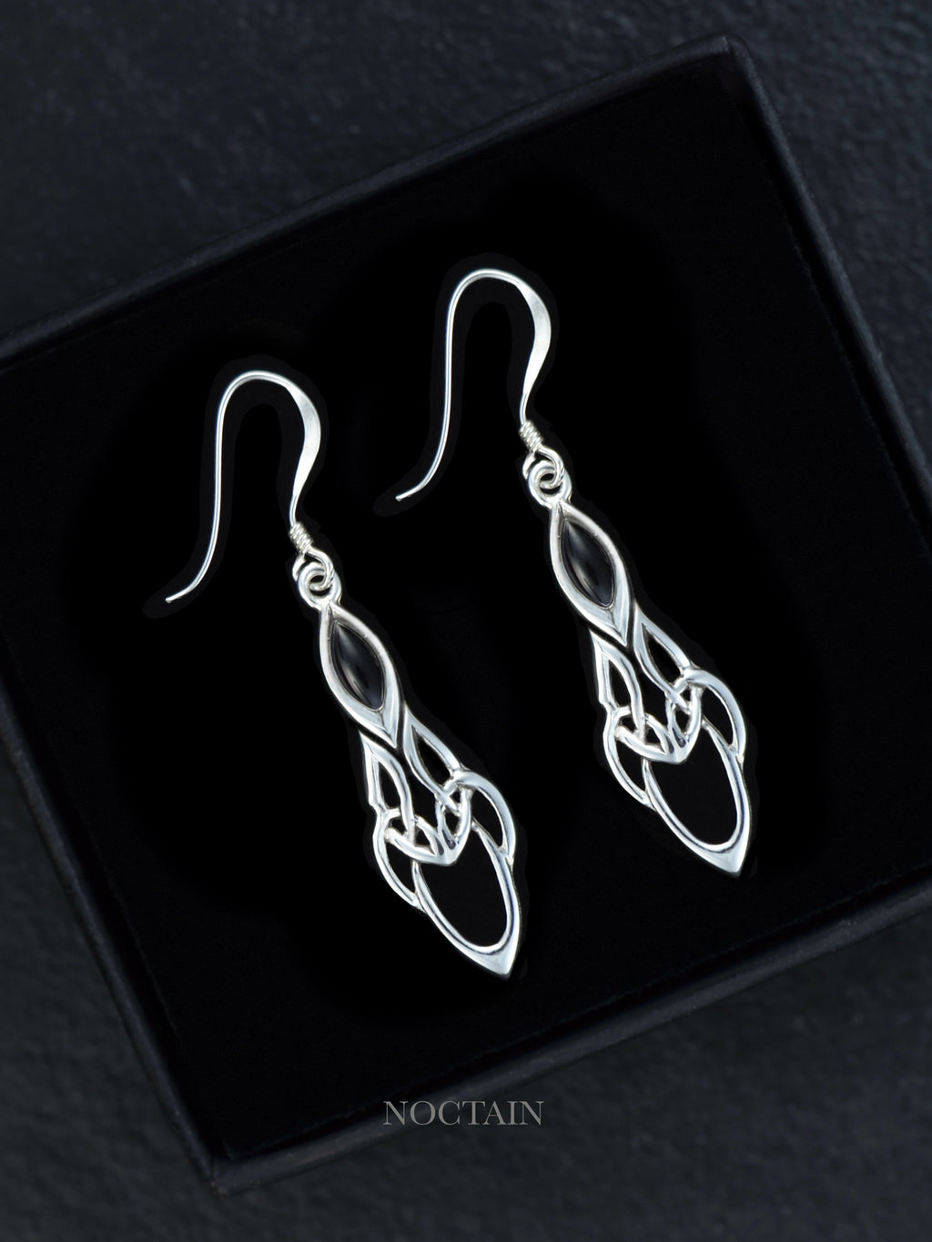 Alarien - Ohrhänger mit Onyx