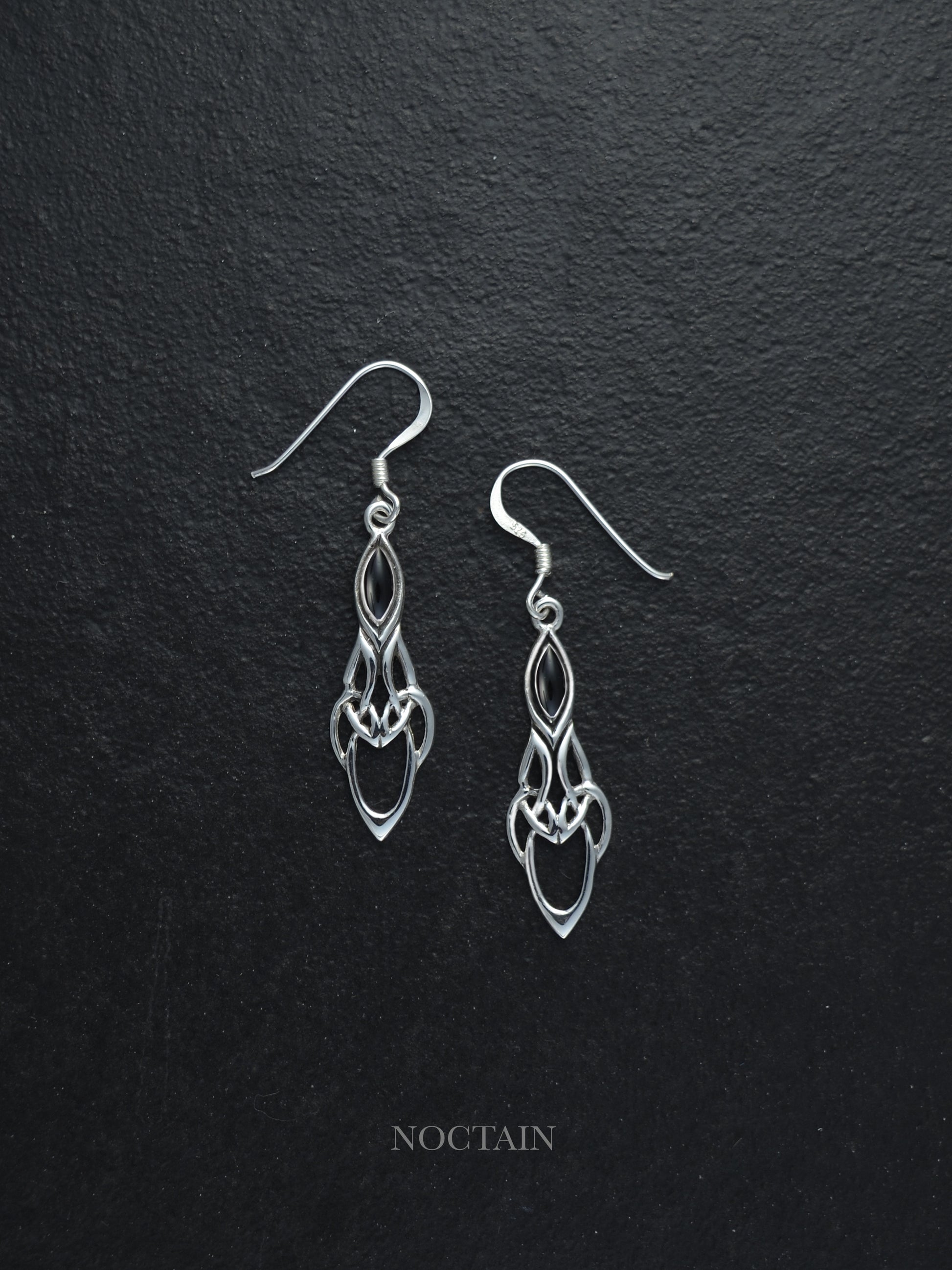 Alarien - Ohrhänger mit Onyx